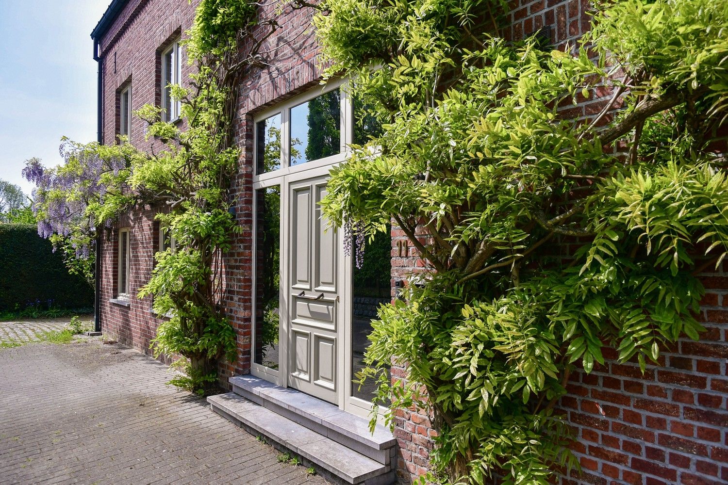 mooi geheel van ruime woning met vrijstaand bijgebouw (zorgwoning, atelier, kantoor, B&B, ....) -  zeer RUSTIGE ligging tussen Leuven, Bierbeek en Hoegaarden foto 4