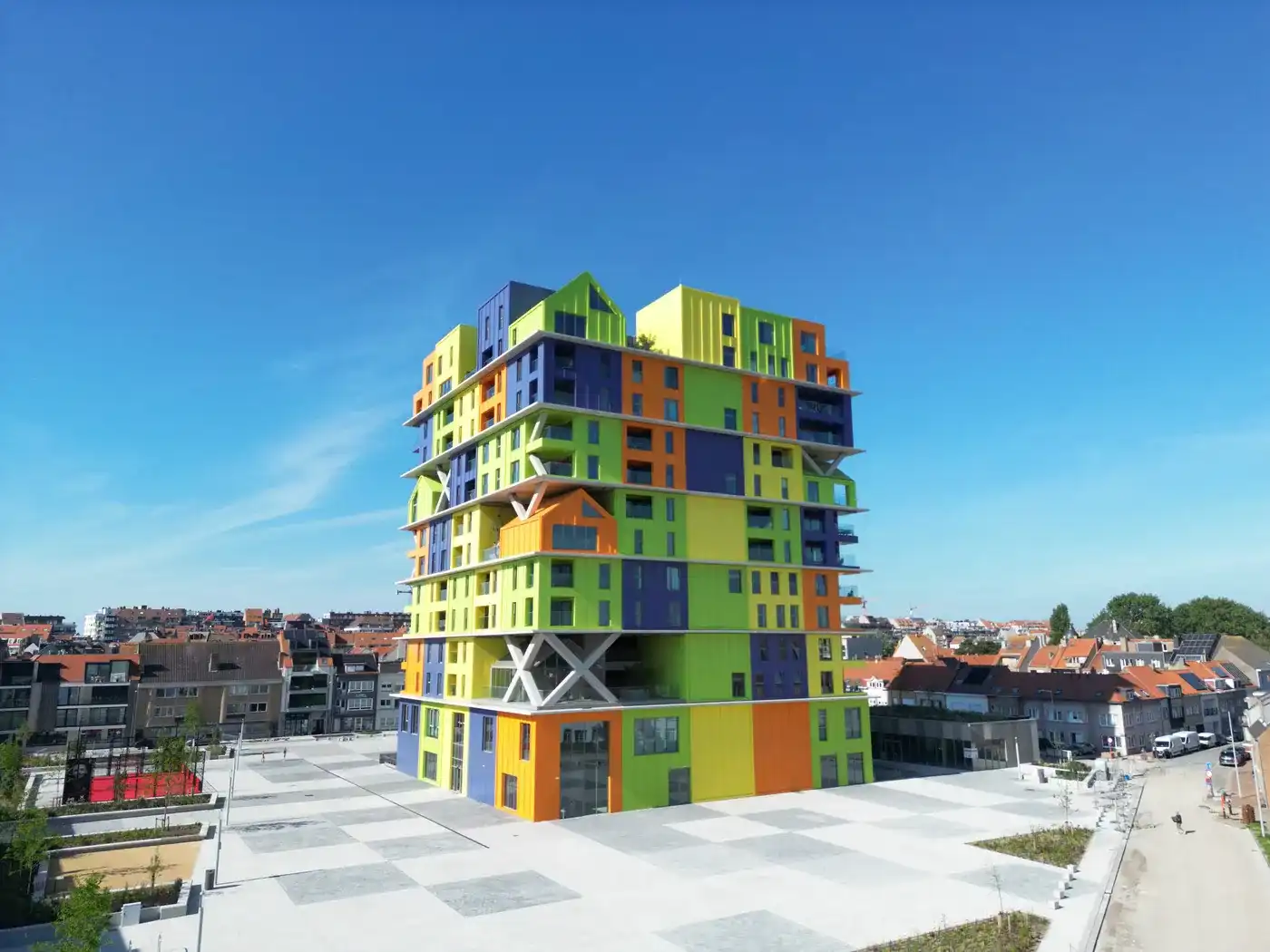 Stijlvol 2-slaapkamerappartement in iconische HOOST met westgericht terras foto 2