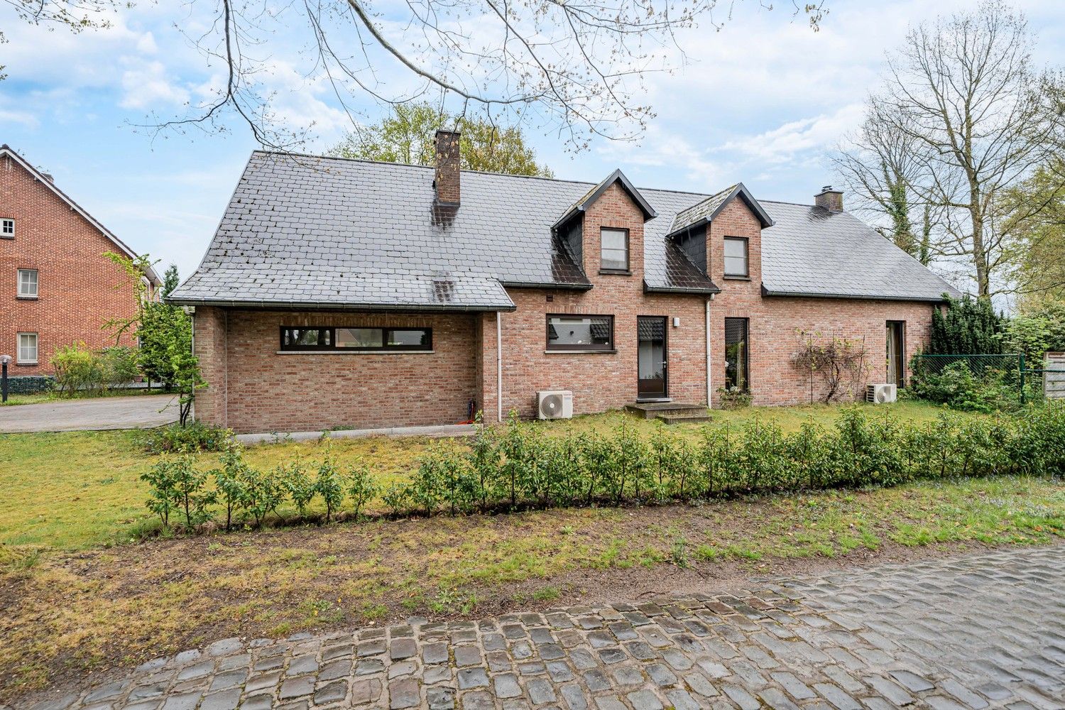 Ruime woning op groot perceel in residentiële buurt te Bret (Genk)! foto 31