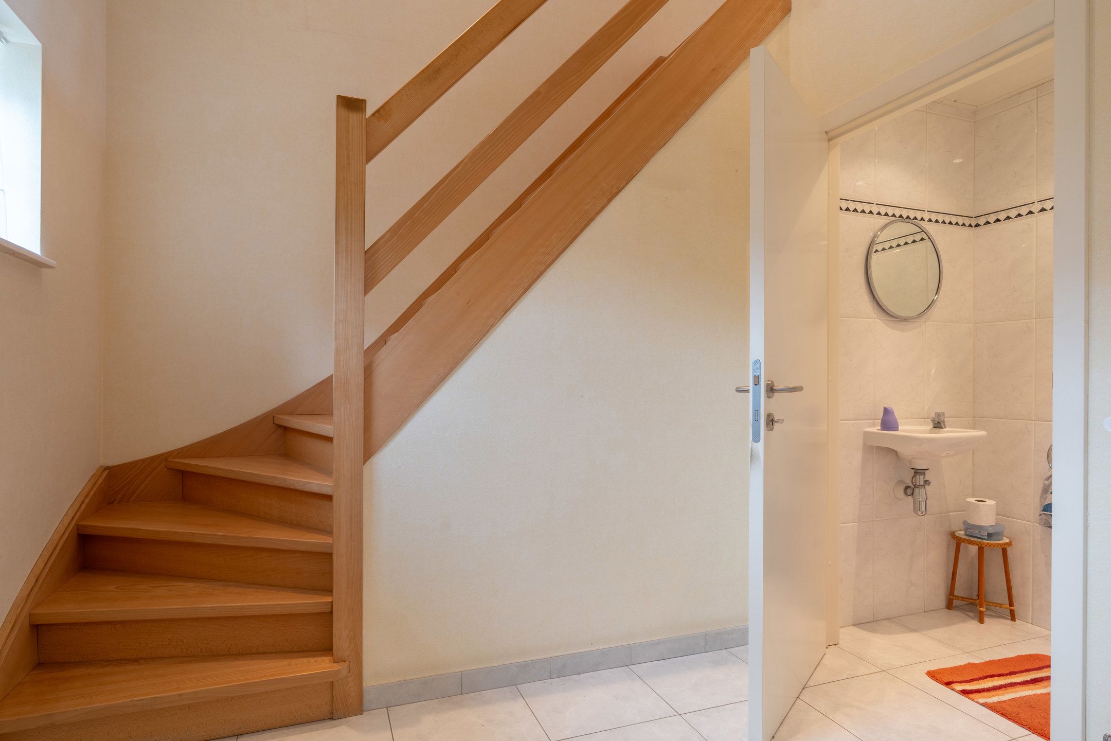 Ruime woning met 4 slpks op mooi zuidperceel van 1.041 m²  foto 24