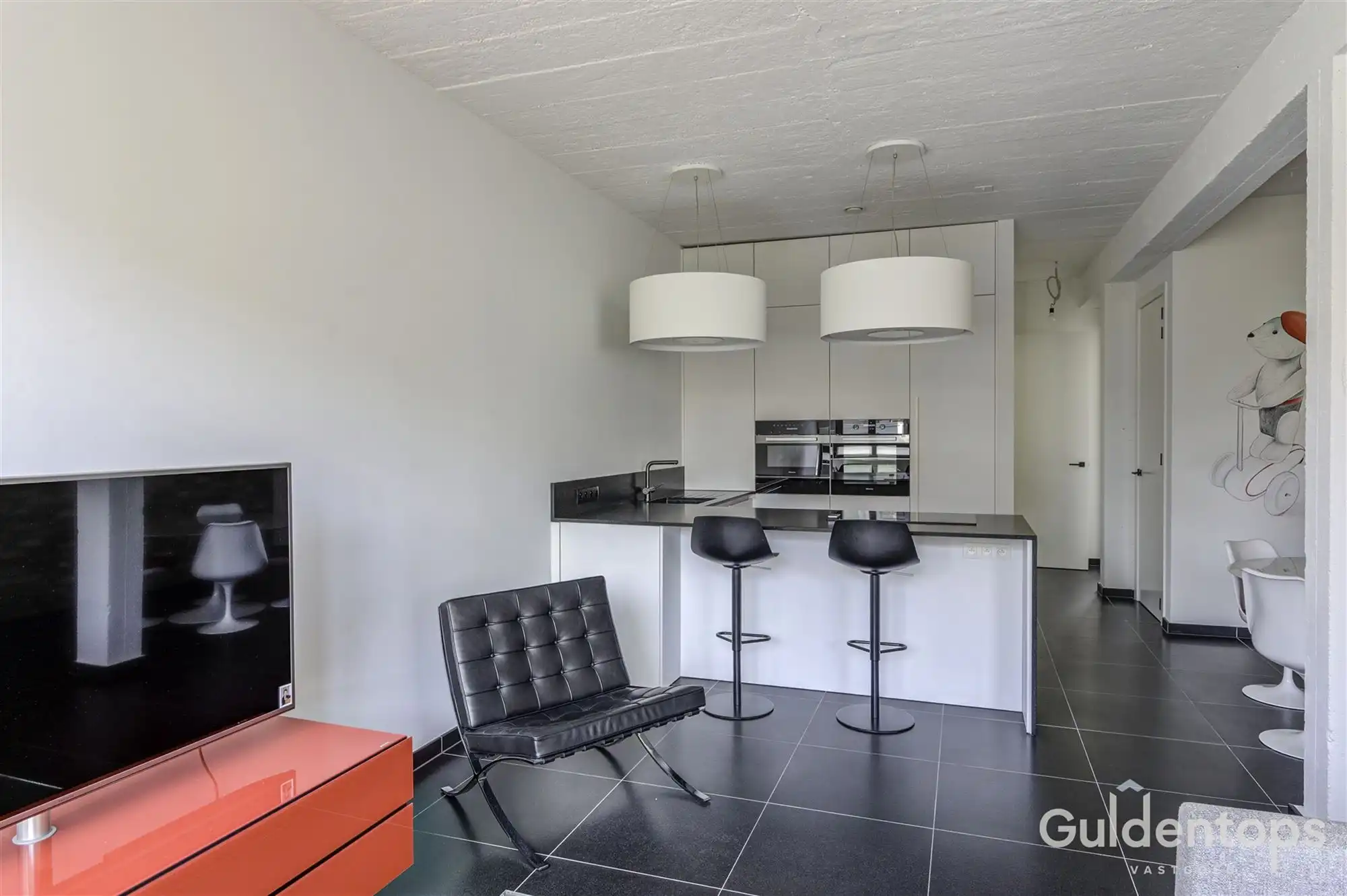 Knap energiezuinig appartement met veel charme foto 16