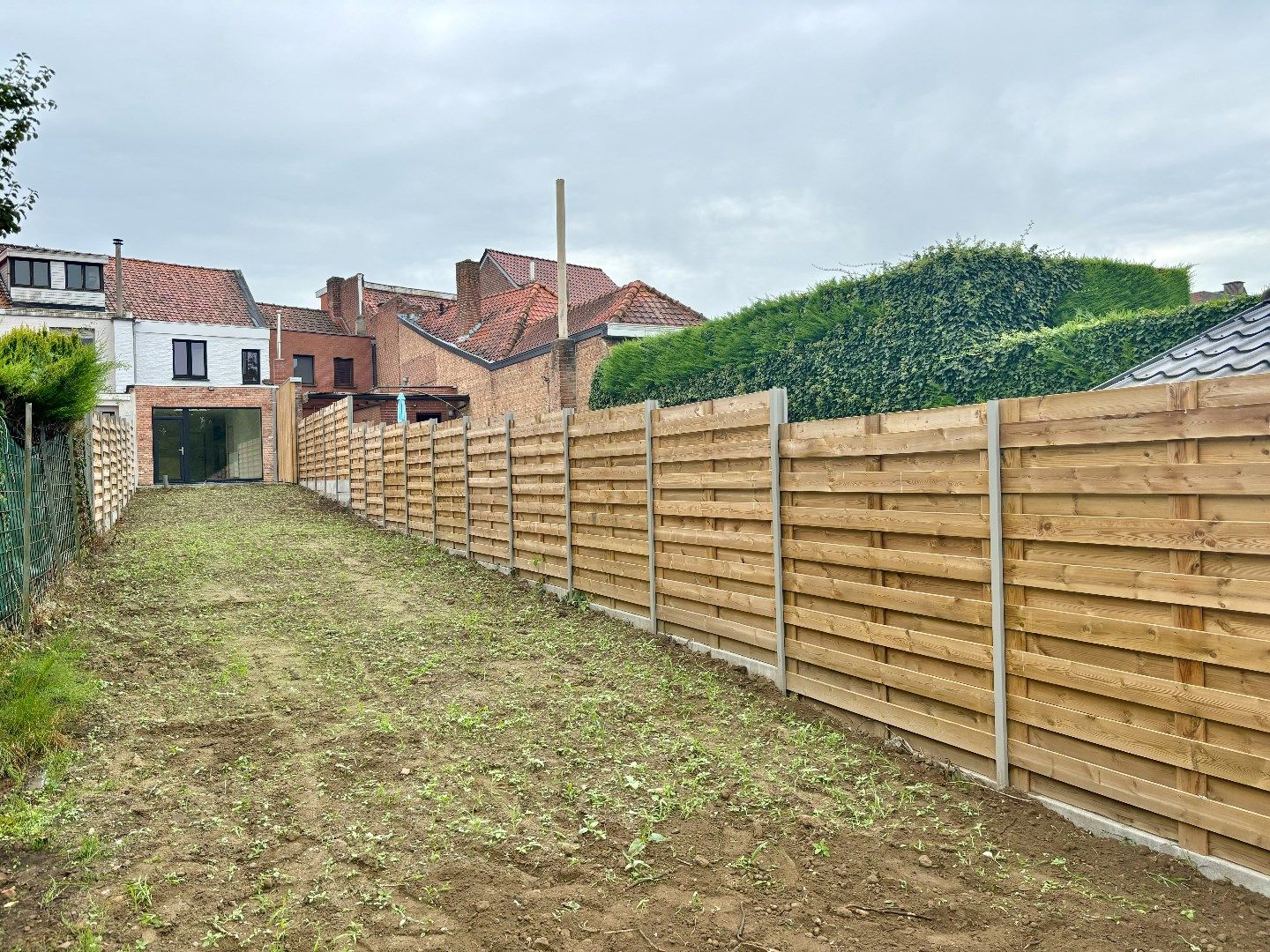 RECENT GERENOVEERDE WONING (2024) MET 3 SLPKS, DIEPE TUIN EN MOGELIJKE GARAGE foto 10