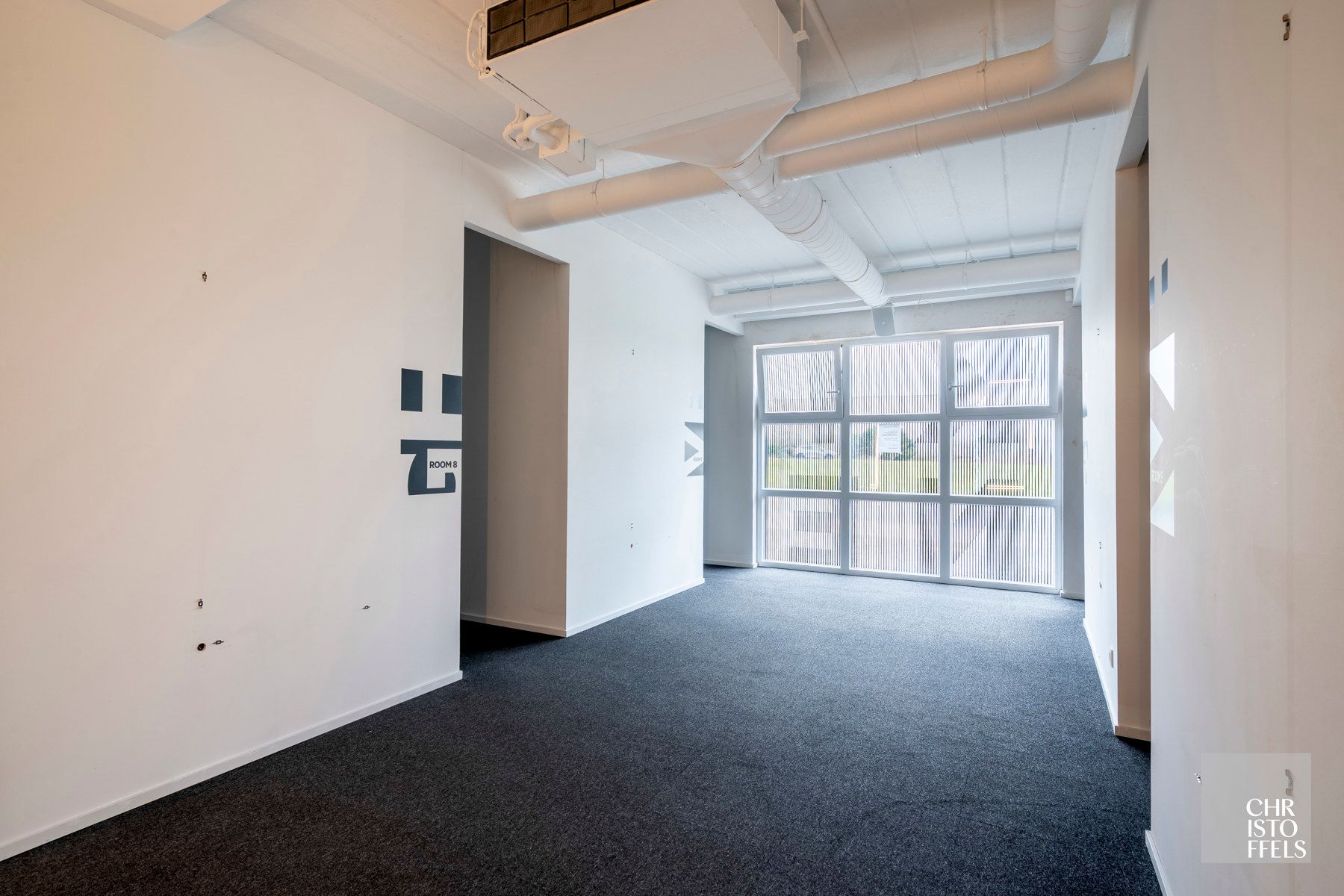 Bedrijfsgebouw (879m²) op een perceel van 1.888m² gelegen op een gunstige locatie!  foto 13
