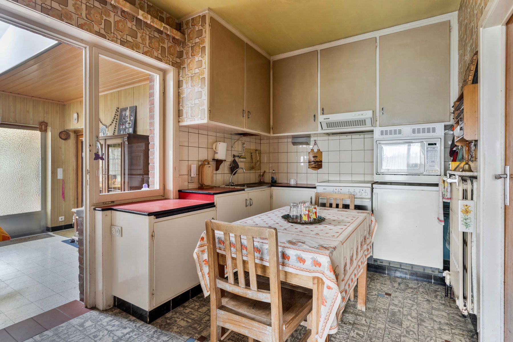 Rustig gelegen villa met 4 slaapkamers en leuke tuin foto 12