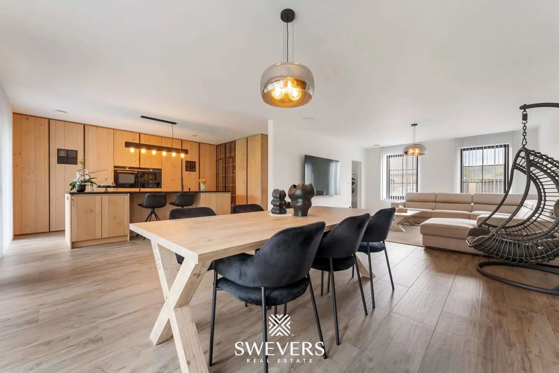 Ruime recente woning ( 314m²) op 6 are 80 ca in Paal  foto 7