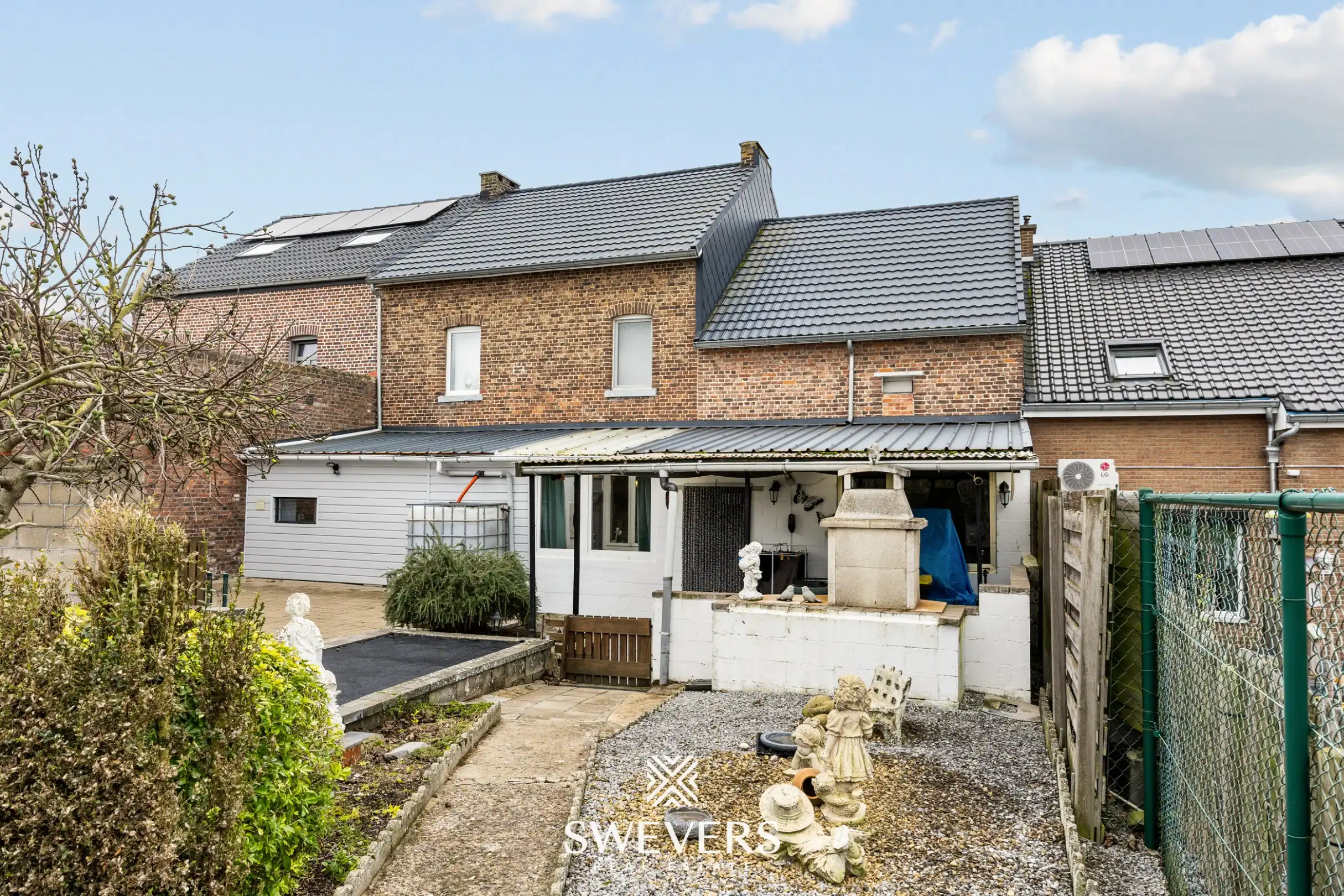 Ruime gezinswoning met 4 slaapkamers, inpandige garage en een ruime tuin foto 31