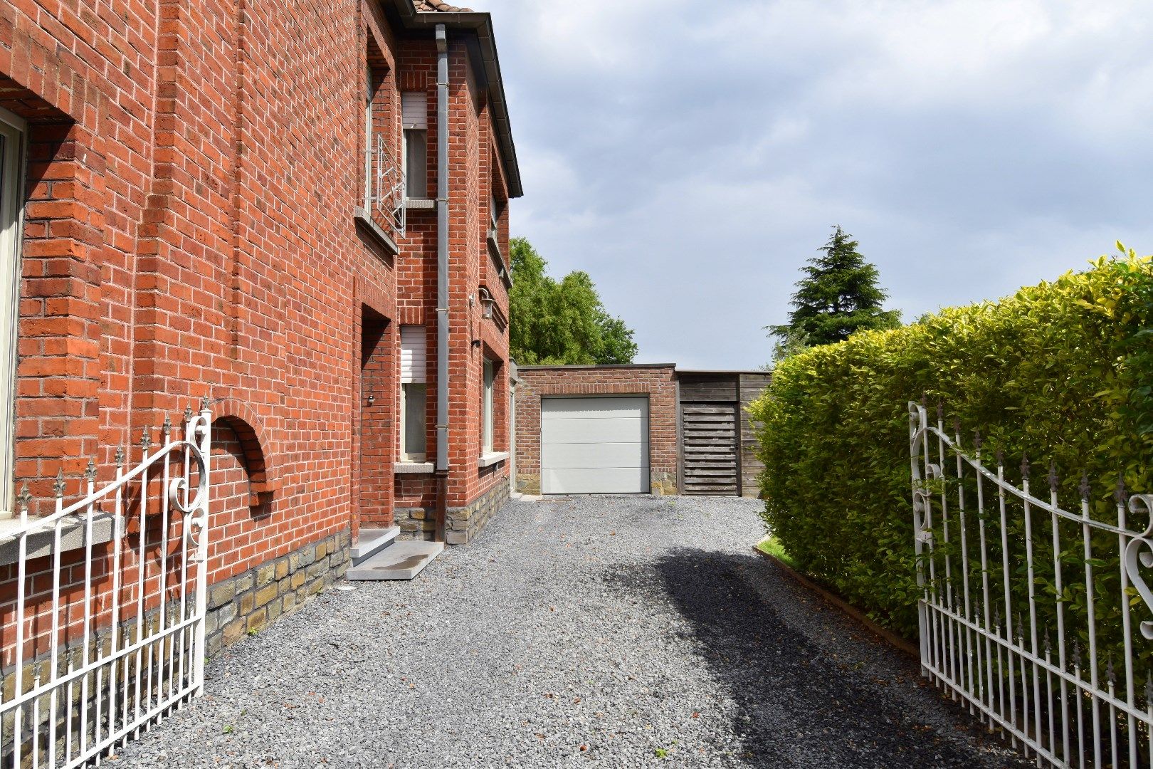 Instapklare halfopen gezinswoning met 3 slaapkamers, garage en zonnige tuin te koop in Kuurne foto 21