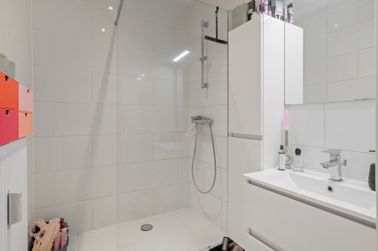 Instapklaar 2 SLPK appartement met een terras te Wijnegem! foto 13