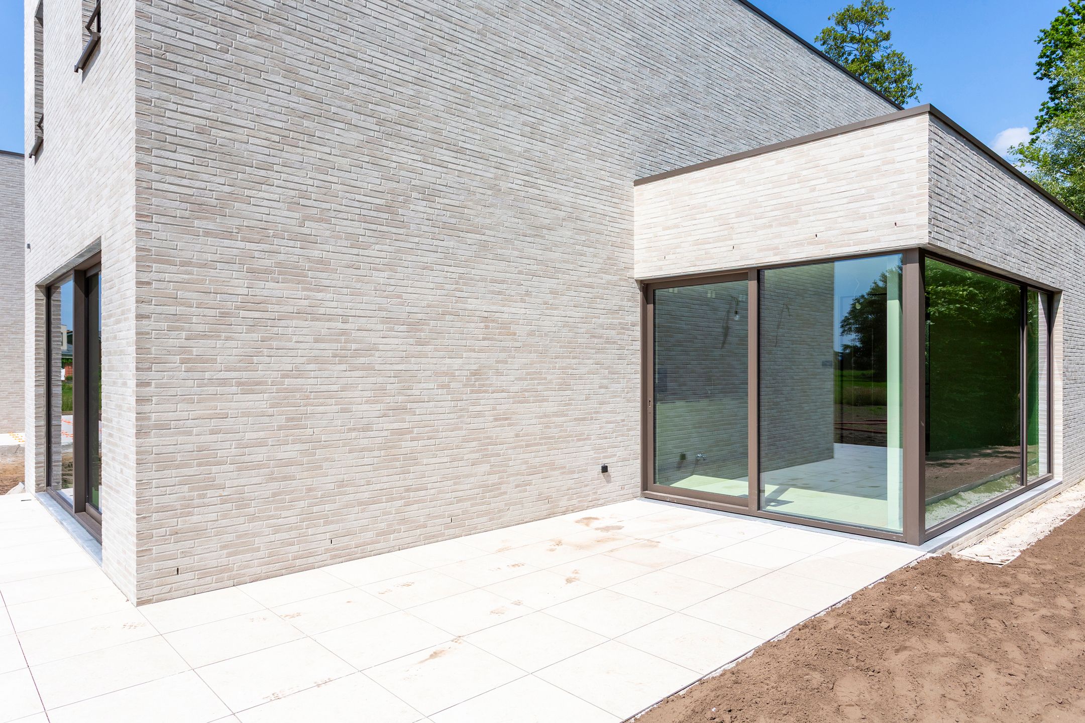 luxueuze nieuwbouwvilla met 3 slpks, garage en riante tuin foto 13