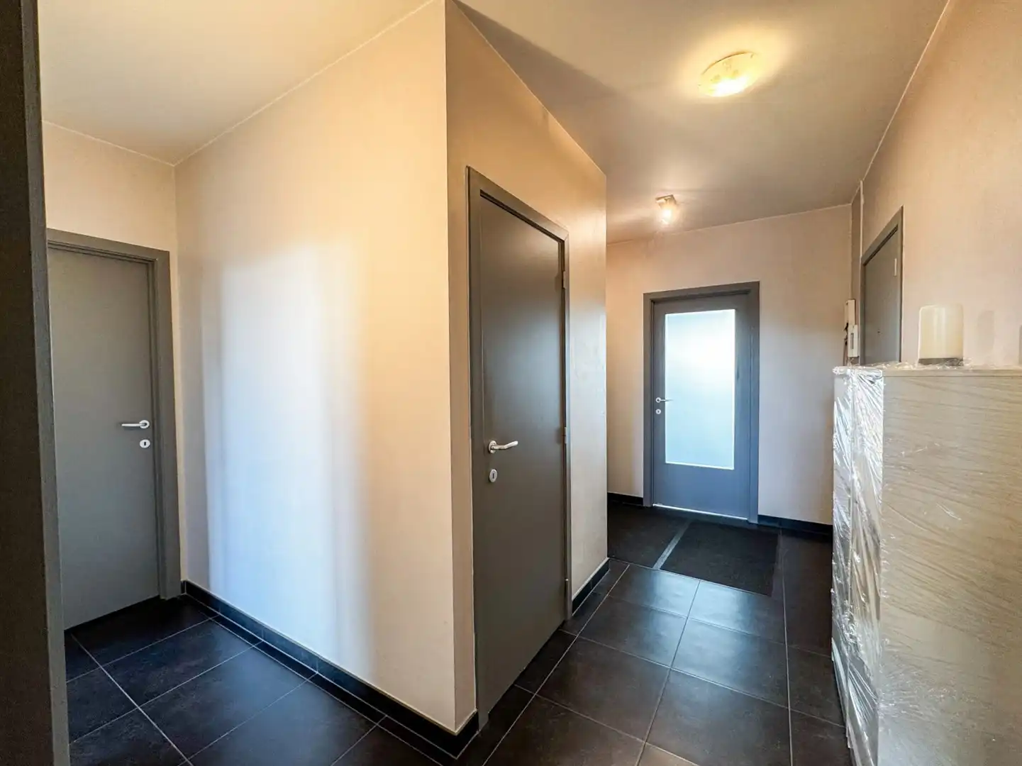 Mooi onderhouden appartement in centrum Aalter met ondergrondse parkeerplaats foto 9