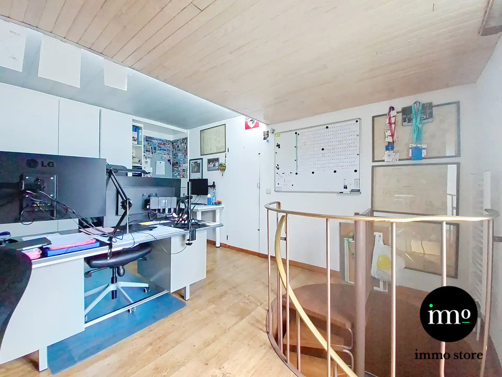 Uniek pand met garage, atelier & 3 woonvolumes foto 16