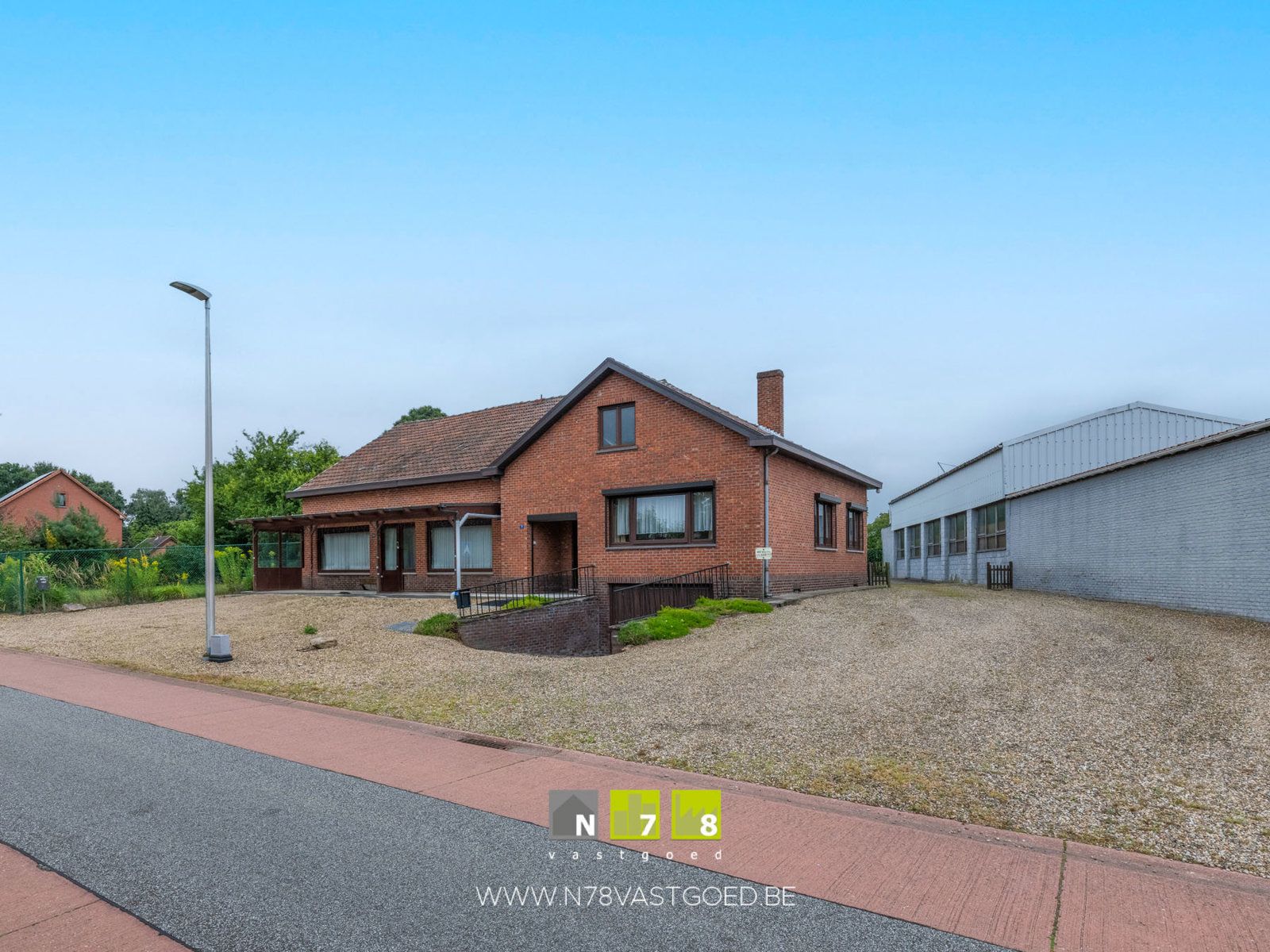 Huis te koop foto {{pictureIndex}}