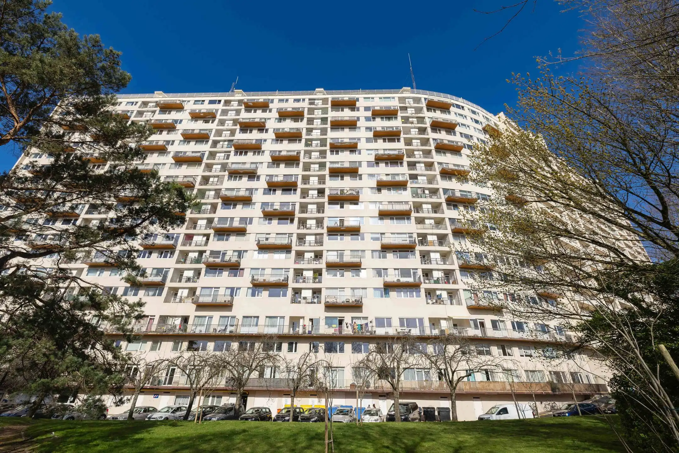 Appartement om opnieuw vorm te geven tussen aarde en hemel foto 19