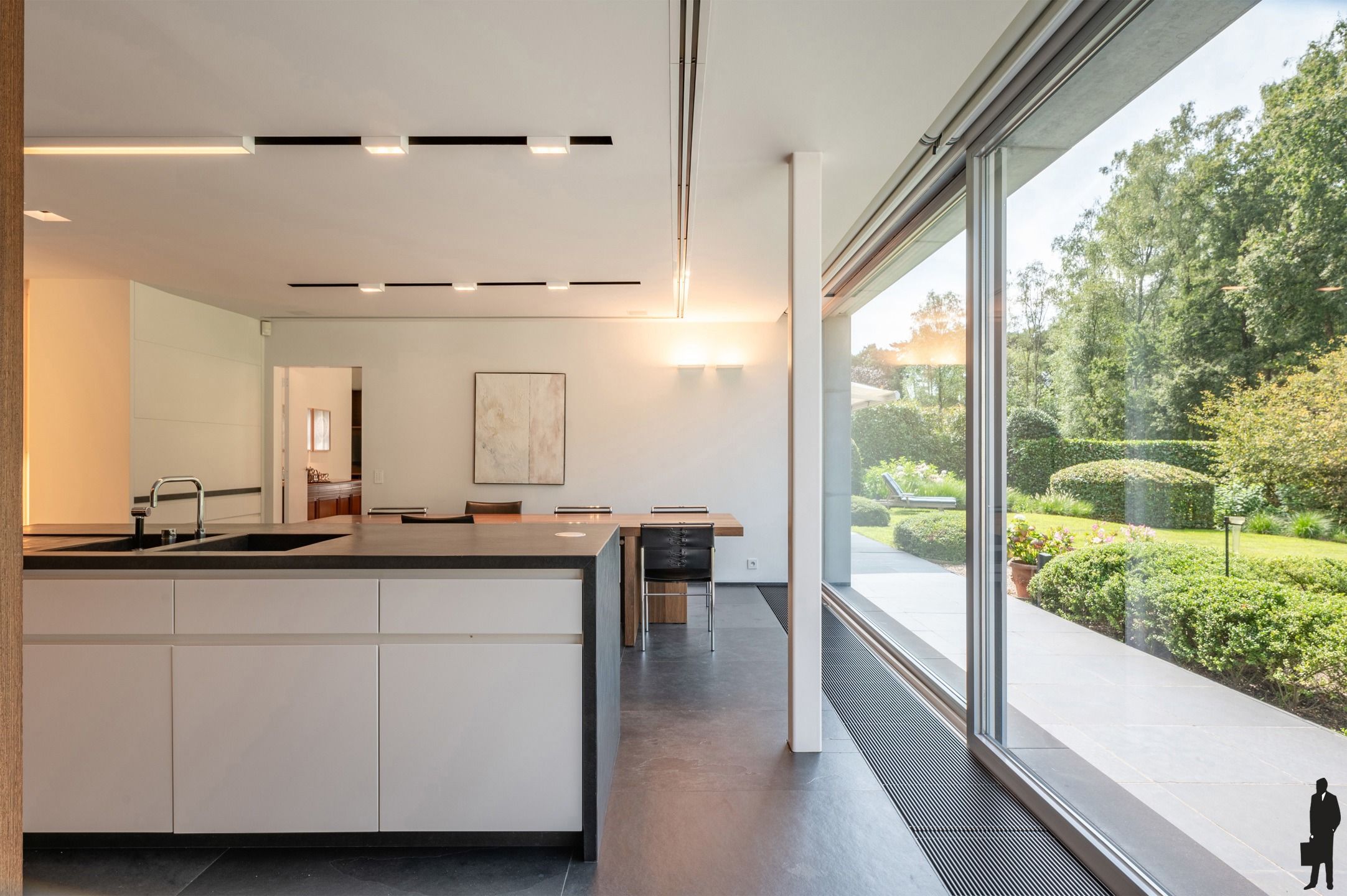 Een tijdloze statige villa, in perfecte staat van onderhoud op 5.040 m² grond! foto 13