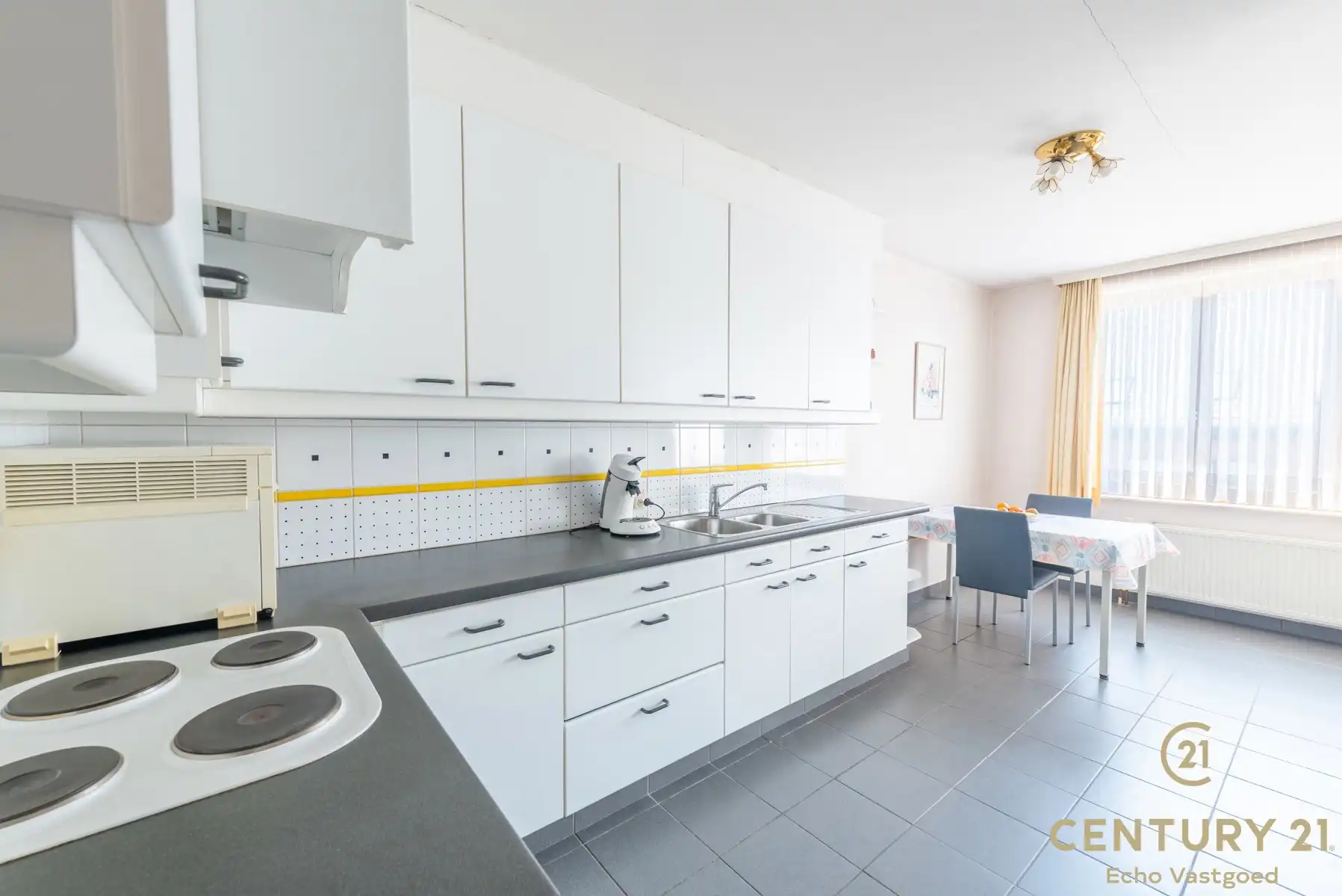 Ruim en energiezuinig appartement (161 m²) met garagebox foto 15