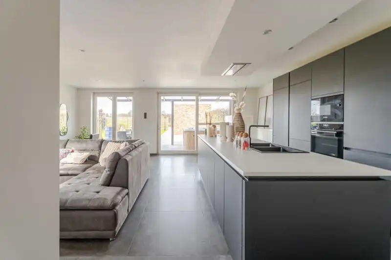 Energiezuinige halfopen woning met 3 slaapkamers. foto 19