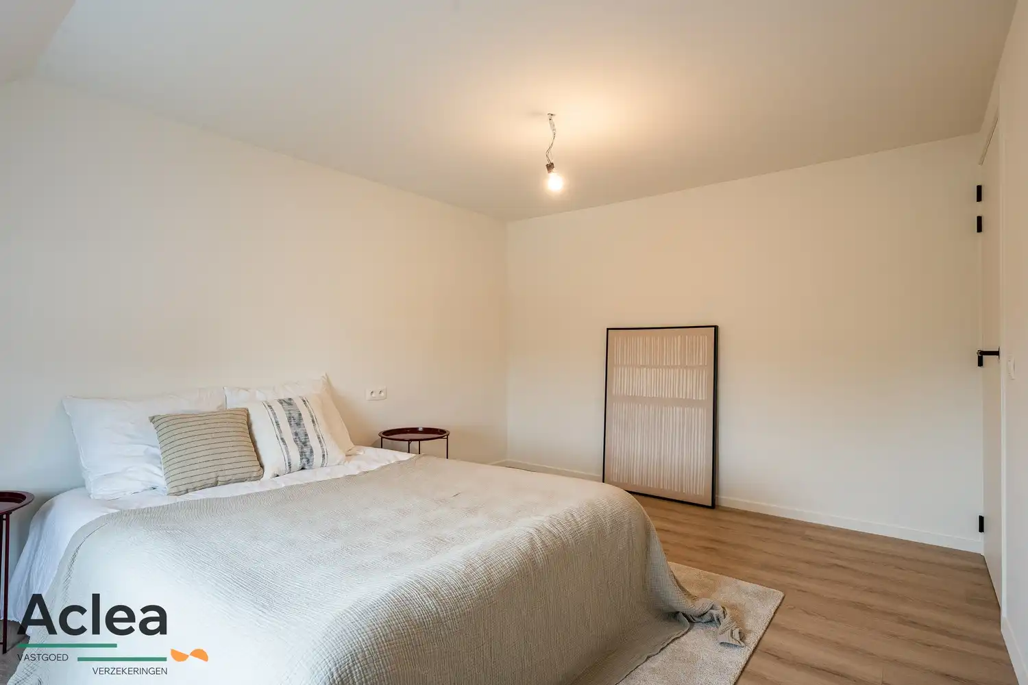 Stijlvol gerenoveerde woning met tuin en parkeerplaats foto 19