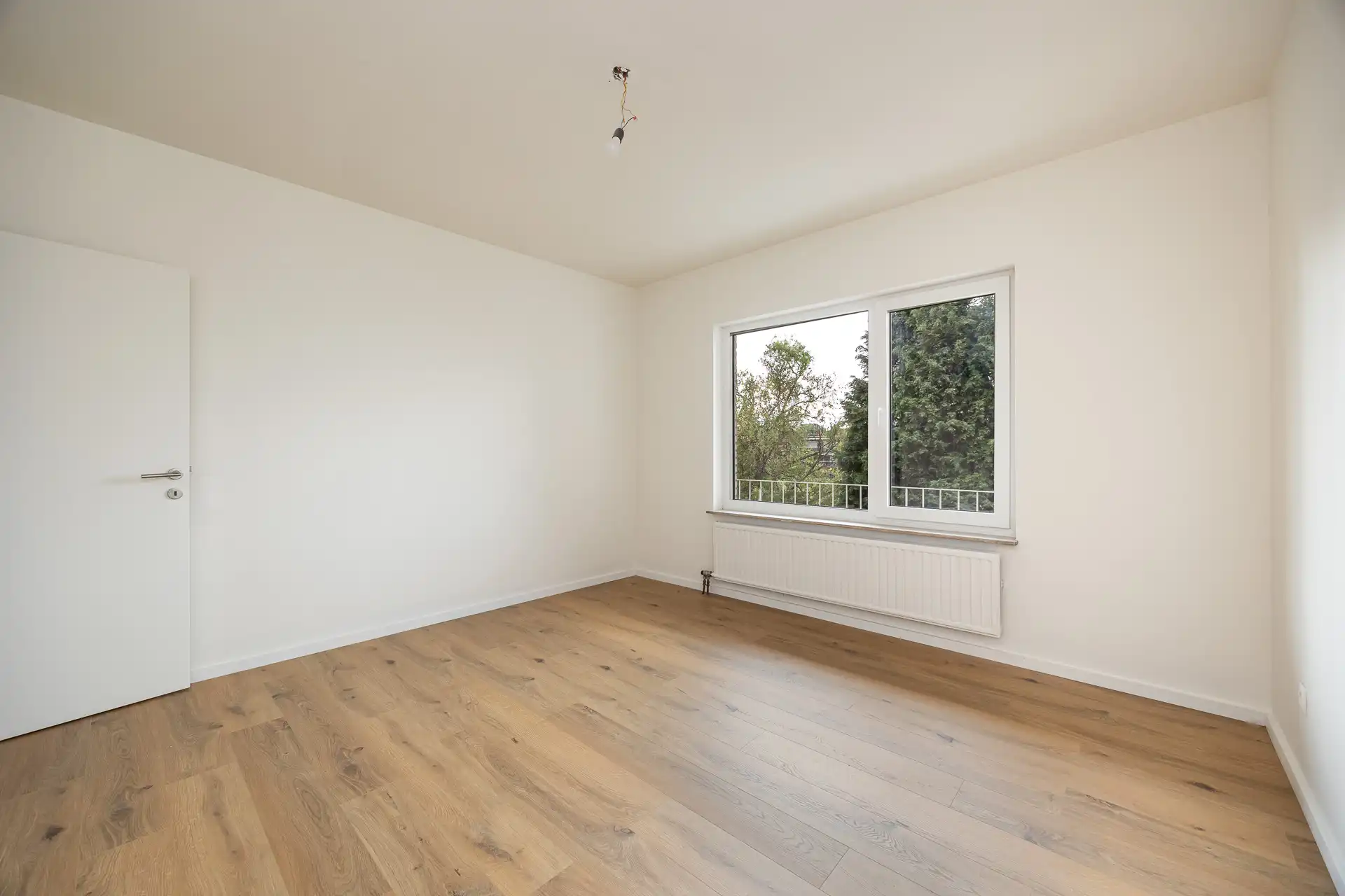 Lichtrijk gerenoveerd 3slpk-kamerappartement in Buizegemwijk foto 11