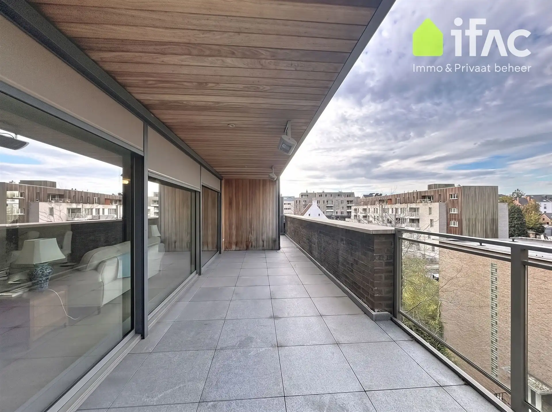 Penthouse met groot terras foto 3