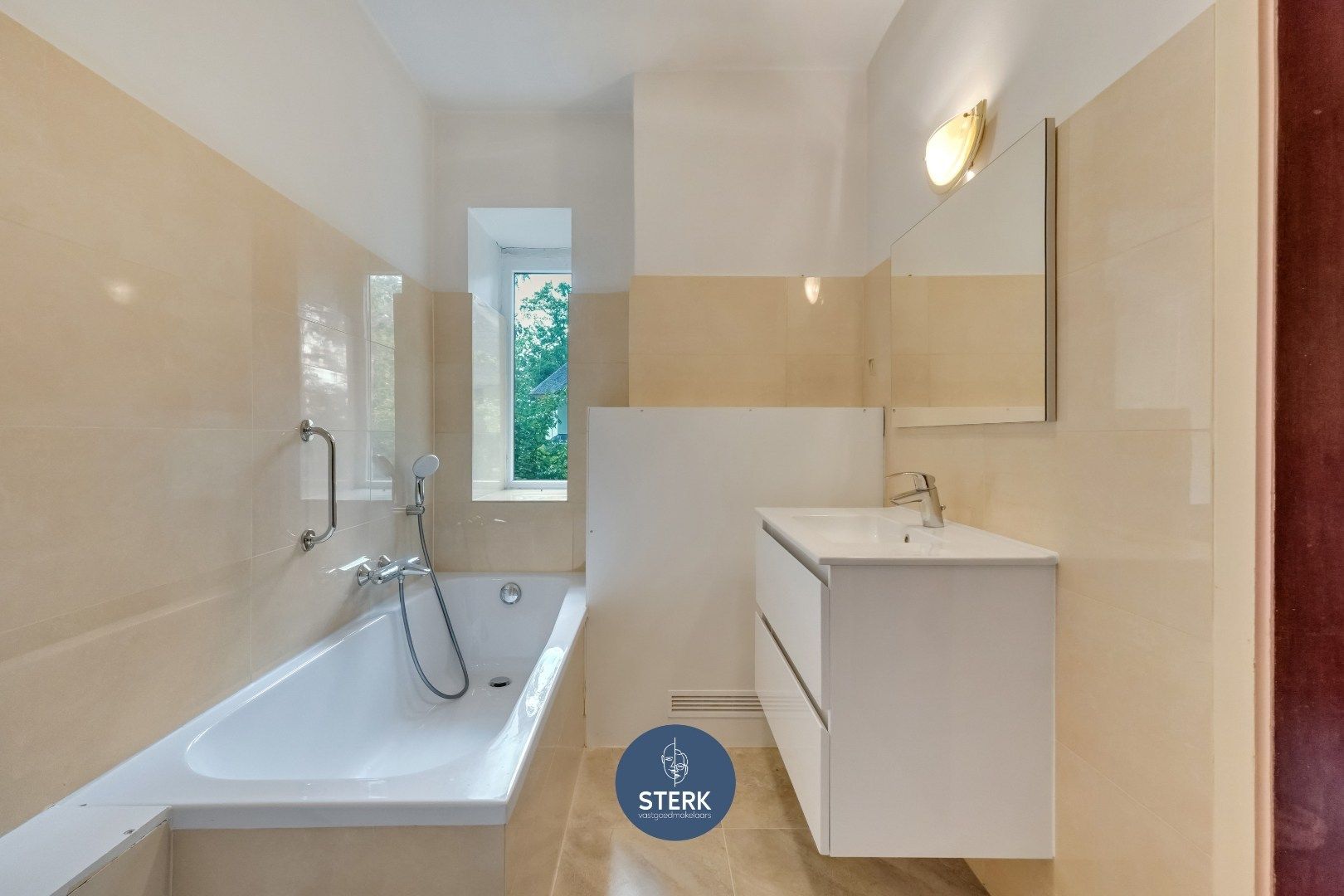 EXCLUSIEF PERCEEL MET TE RENOVEREN VILLA OP EEN GELIEFDE LOCATIE TE NEERHAREN !  foto 15