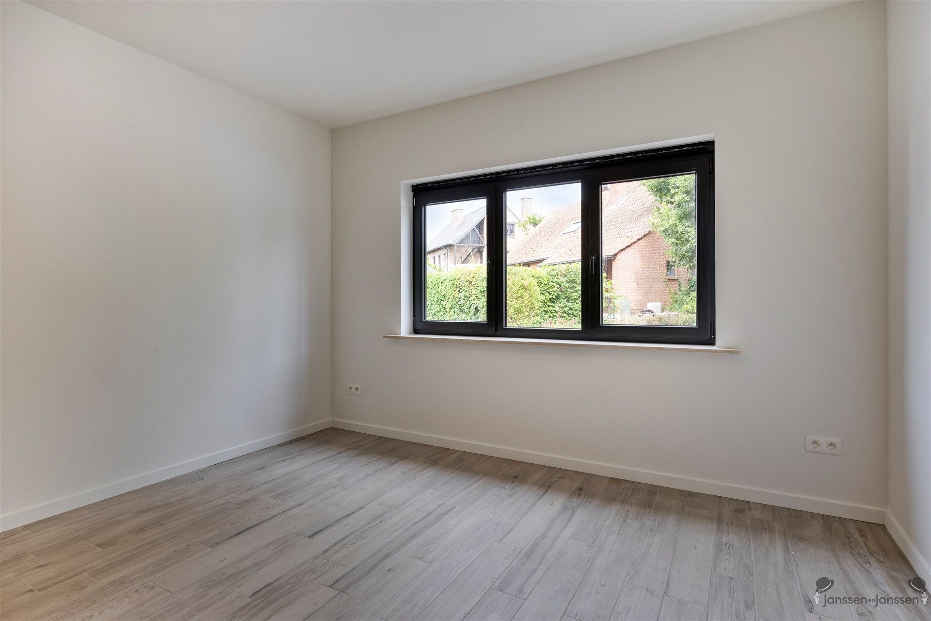 Stijlvolle en energiezuinige woning op een perceel van 6a33ca  foto 9