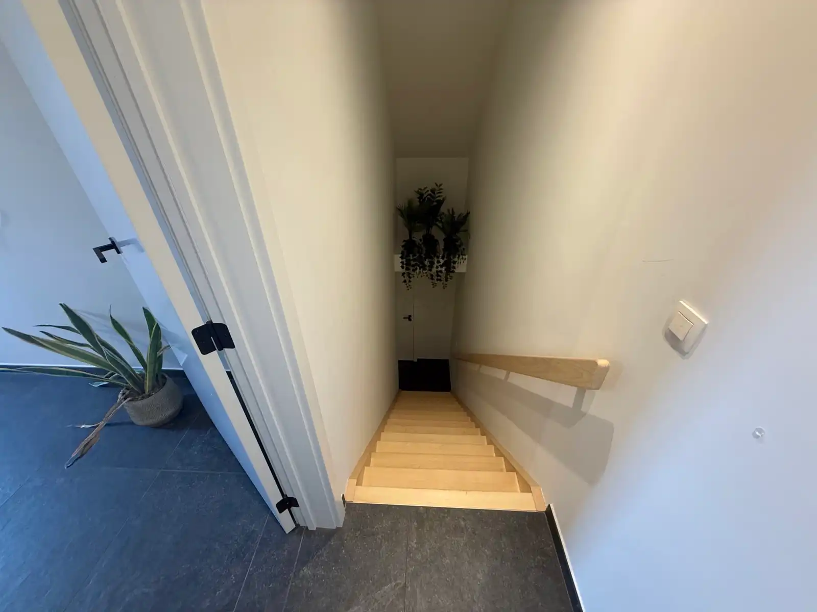 Energiezuinig woning met 4 slaapkamers, 2 badkamers en tuin foto 27