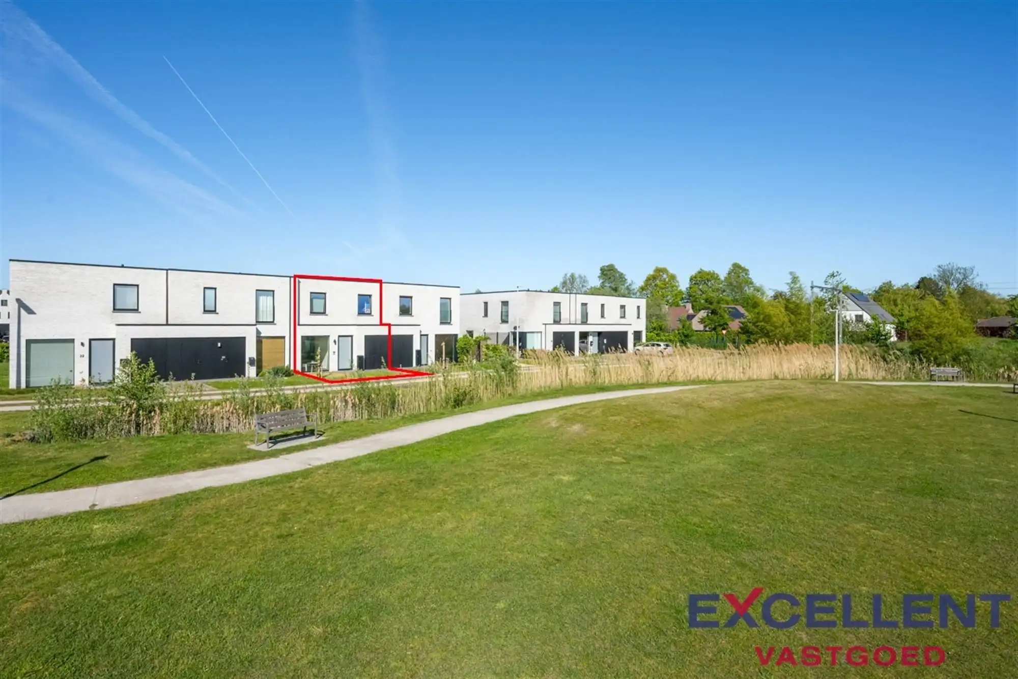 Moderne, zeer recente woning te Deinze-Astene foto 2