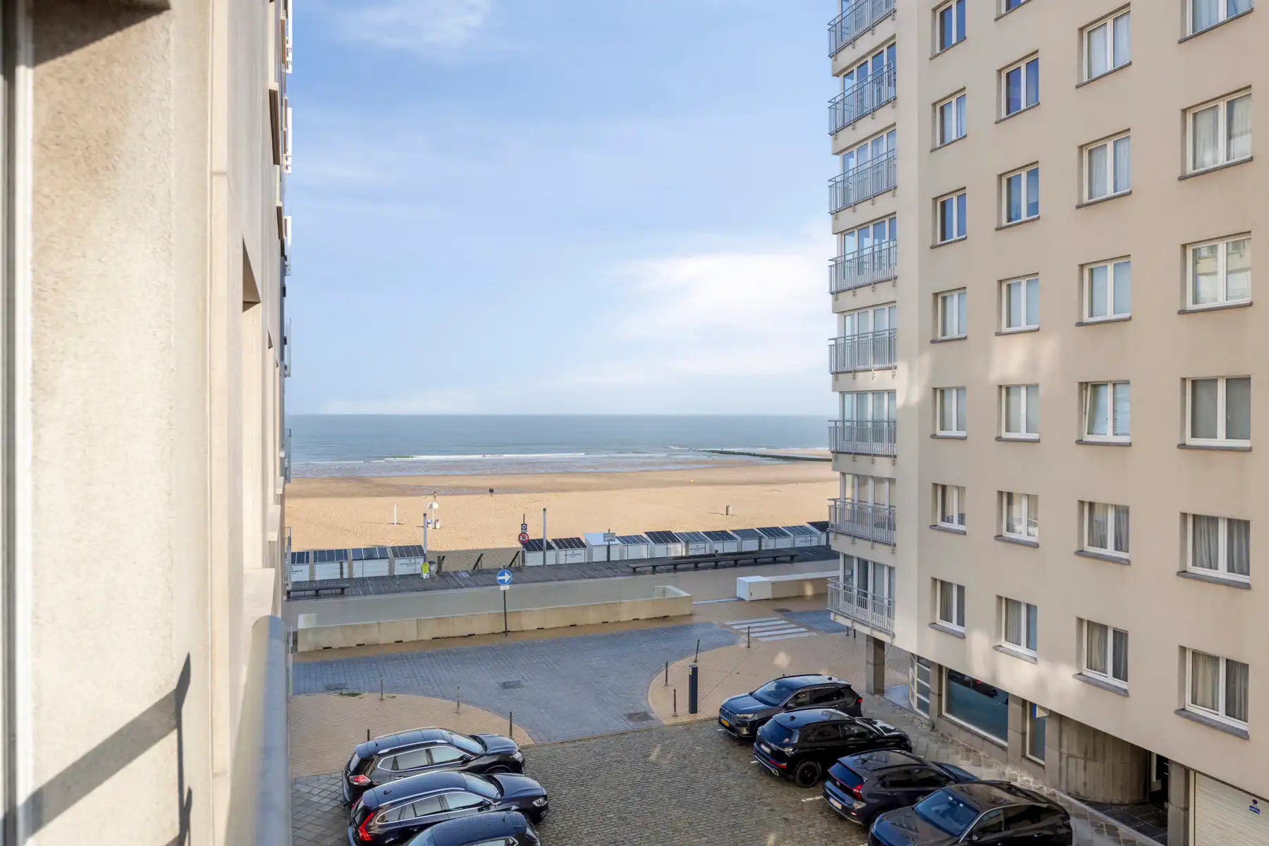 Renovatieopportuniteit met zeezicht - Oostende foto {{pictureIndex}}