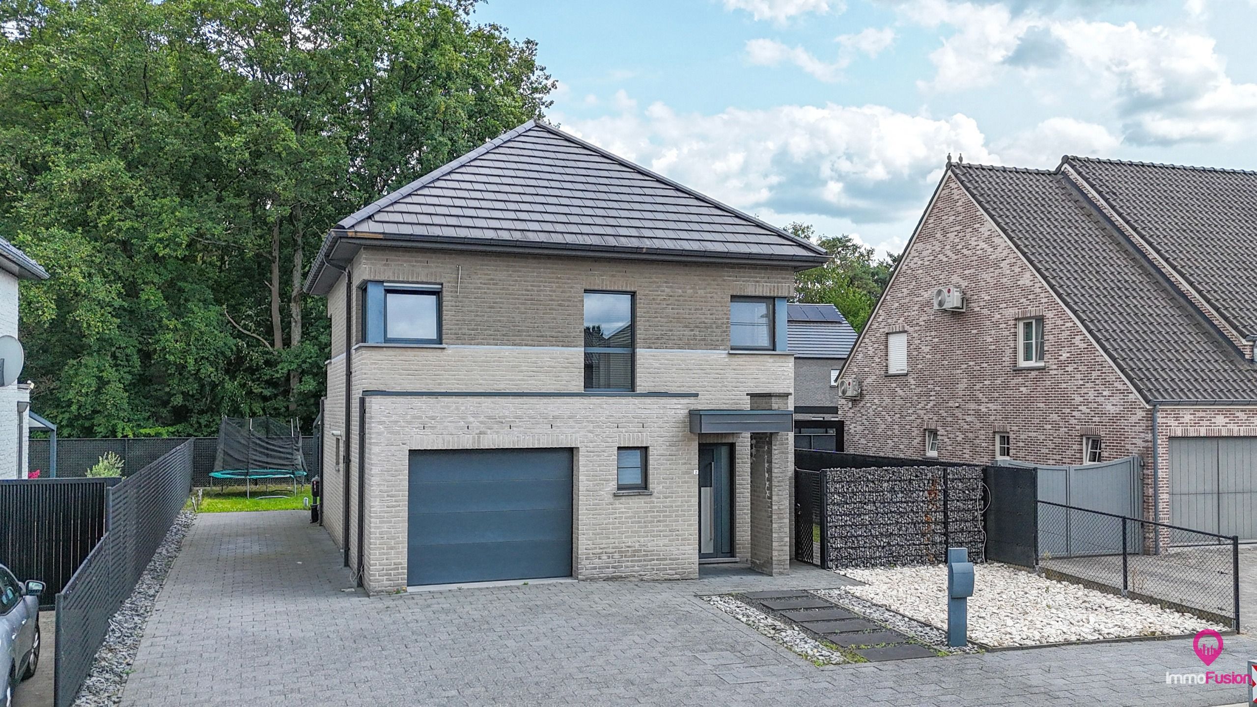 Moderne nieuwbouwwoning met 3 slaapkamers te koop in Heusden! foto {{pictureIndex}}