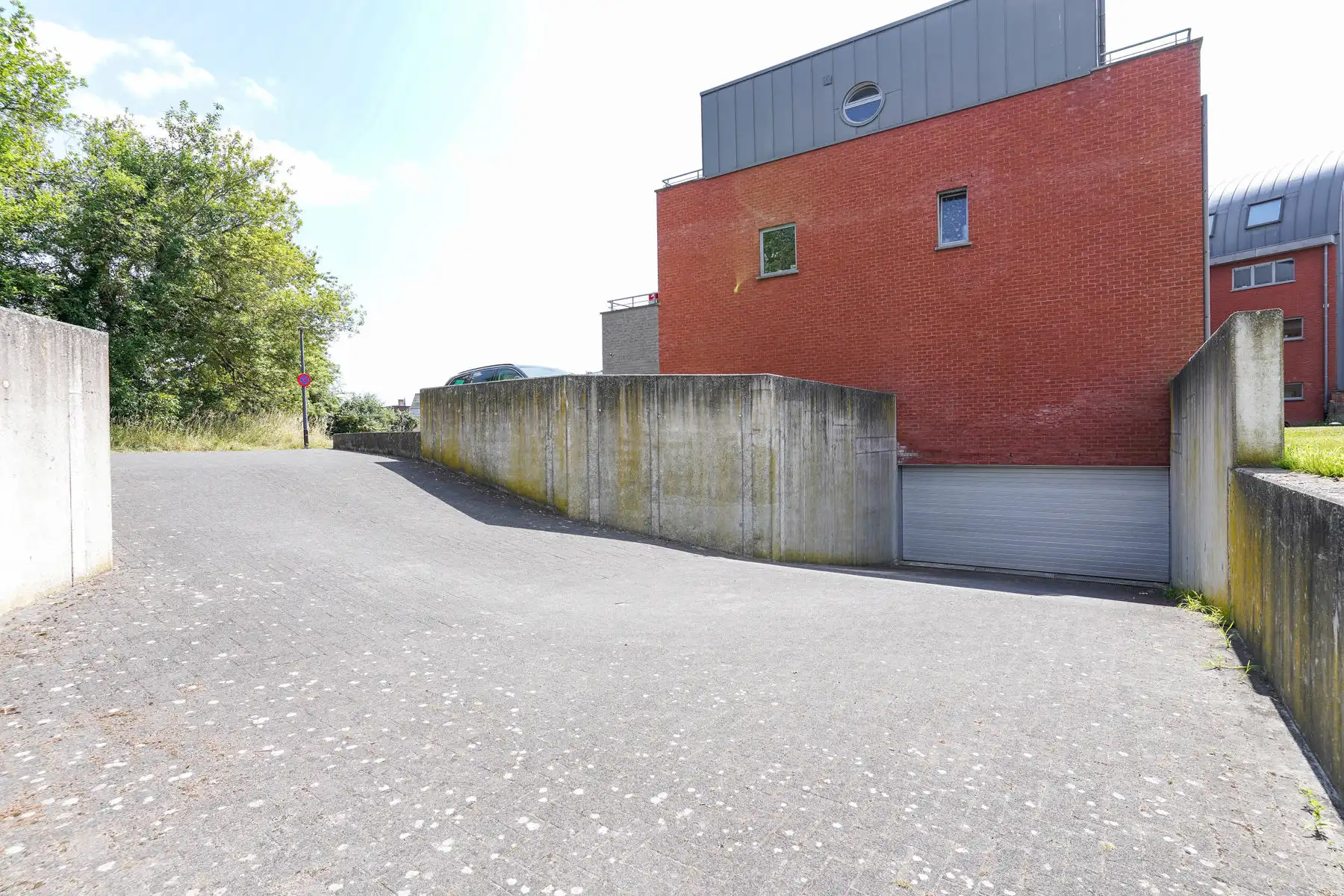 Ondergrondse autostaanplaats nabij centrum Londerzeel foto 5