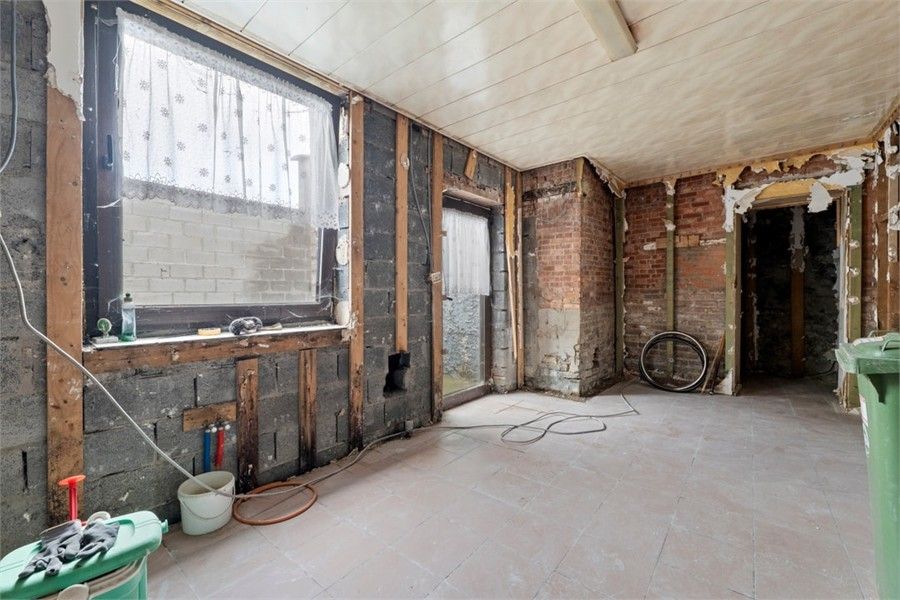 TE RENOVEREN WONING IN HET CENTRUM VAN ZOUTLEEUW foto 10