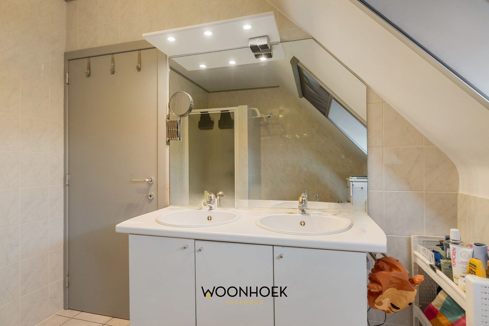 Instapklaar, energiezuinig 4-slpk duplexappartement foto 10