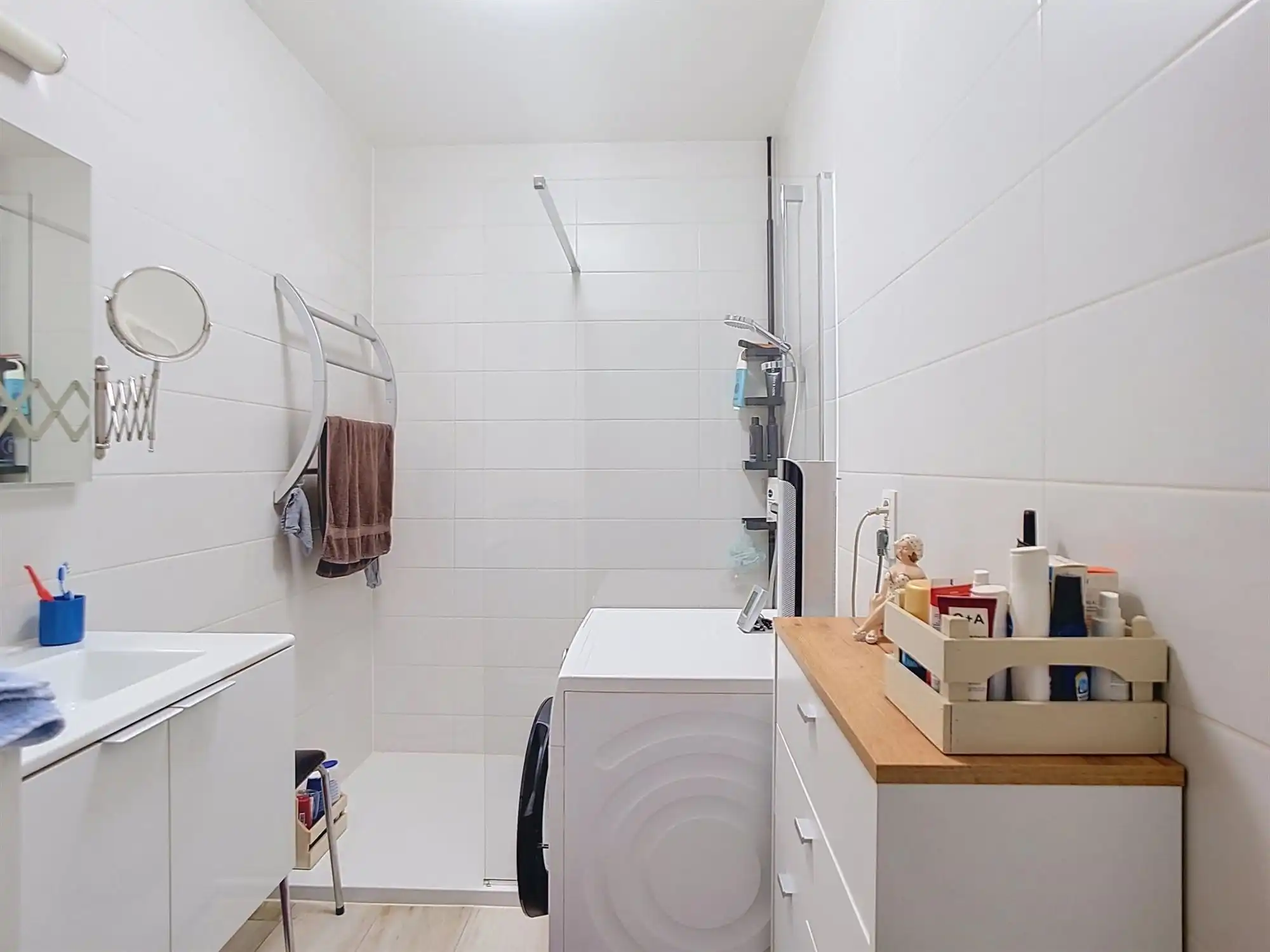Goed gelegen appartement met twee slaapkamers en garage in het centrum foto 5