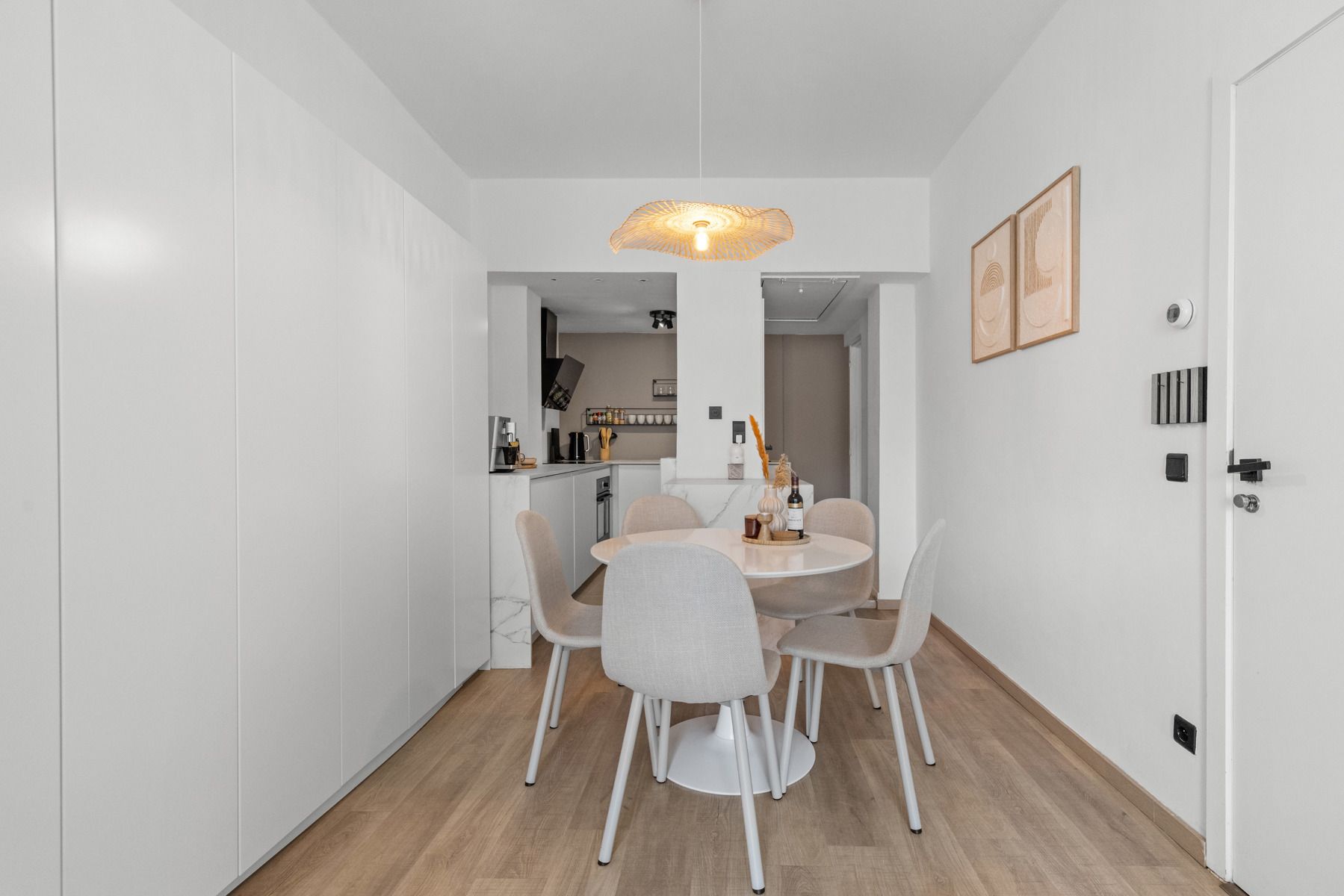 Prachtig 2 slpk. appartement op het Prinses Clementinaplein! foto 6