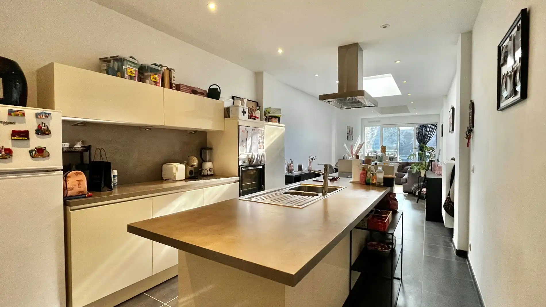 Ruime woning met 3 kamers, kelder en een stadstuin foto {{pictureIndex}}