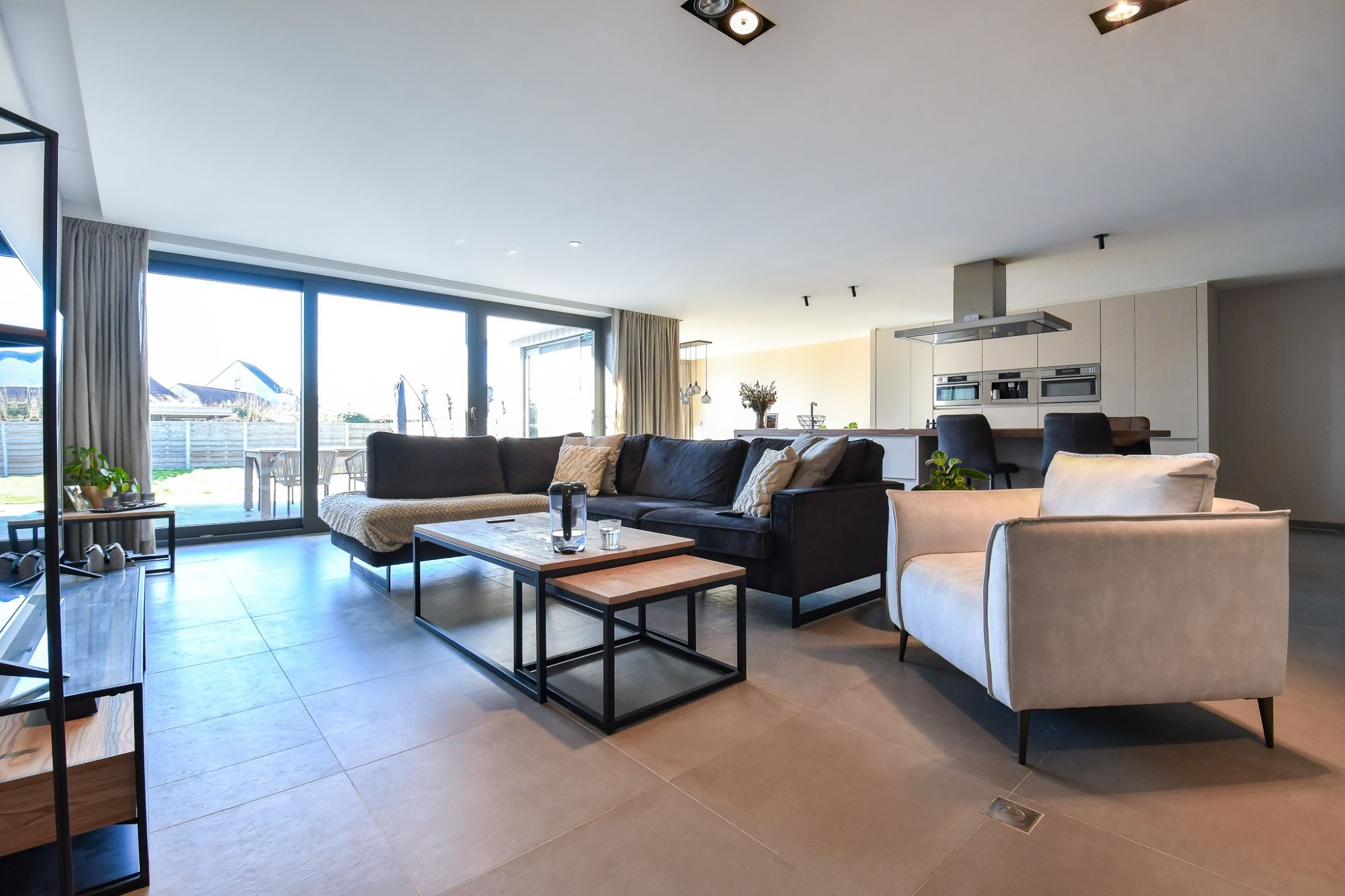 | BEZOEKMOMENT ZAT 28/06 - 11u - 12u30 | Ruime energiezuinige woning met 4 SLPKS, tuin en garage in het centrum van Klemskerke foto 6