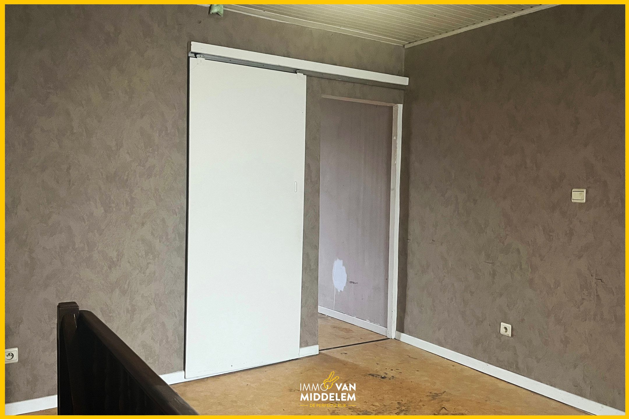 DEELS TE RENOVEREN 2-GEVEL IN CENTRUM TERNAT  foto 11