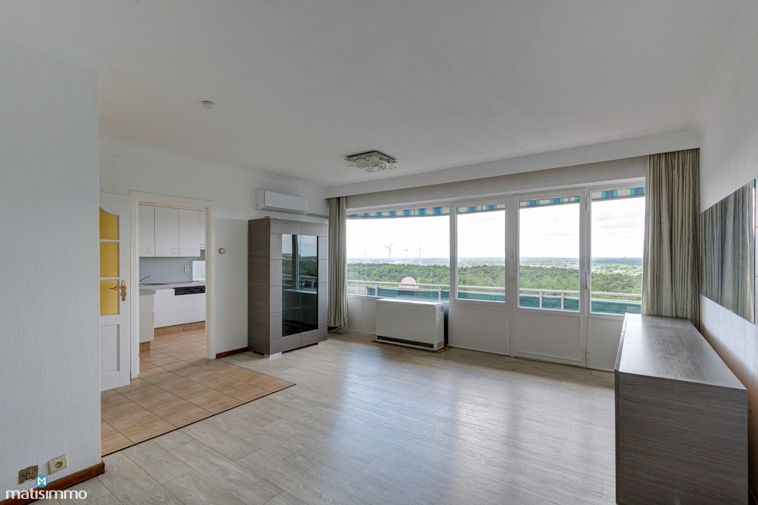 INSTAPKLAAR APPARTEMENT MET 2 SLAAPKAMERS EN WEIDS UITZICHT NABIJ STADSCENTRUM GENK foto 9