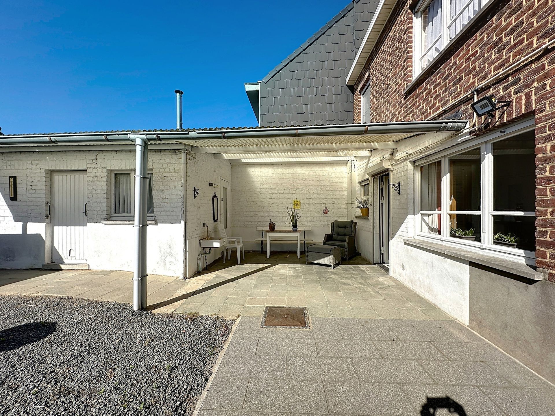 Te renoveren 3-gevel woning op interessante ligging foto 5