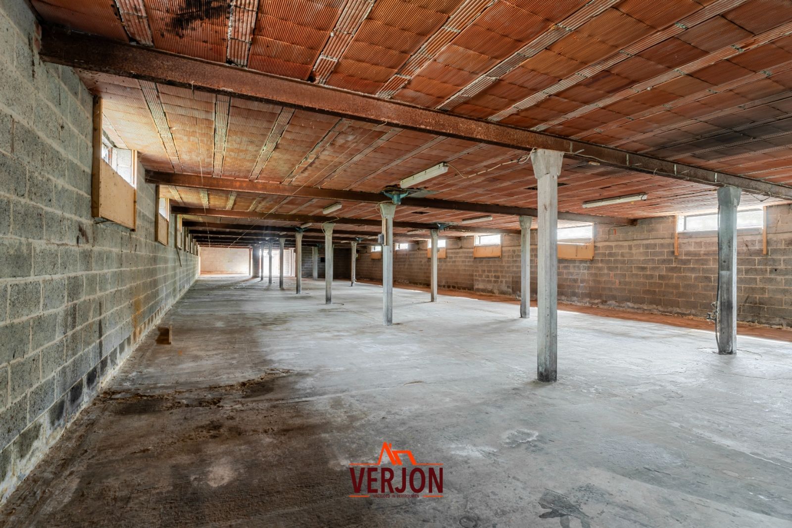 Alleenstaande woning met 440 m² opslagruimte in Kachtem! foto 21