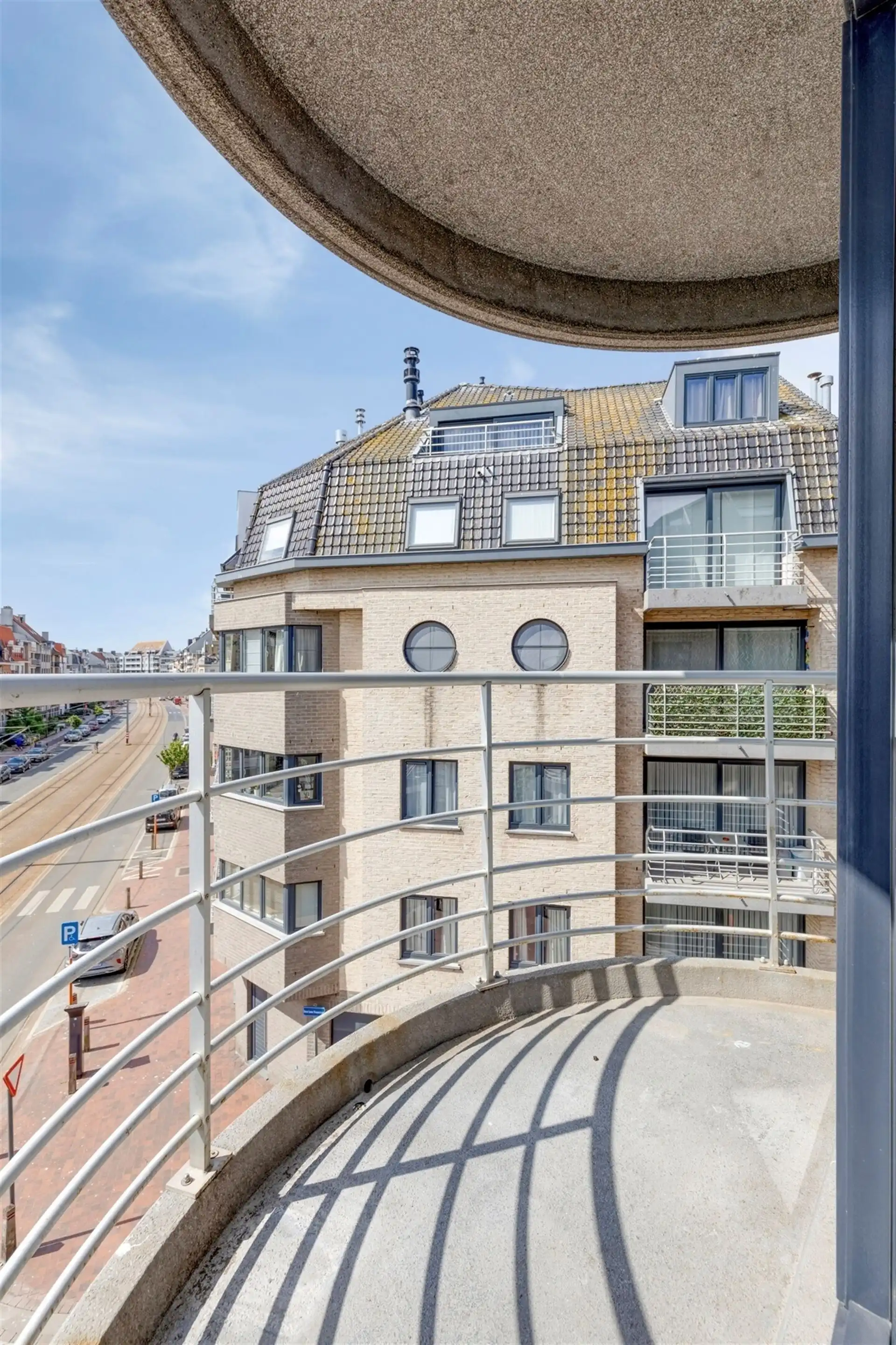 ZONNIG / STAANPLAATS  foto 9