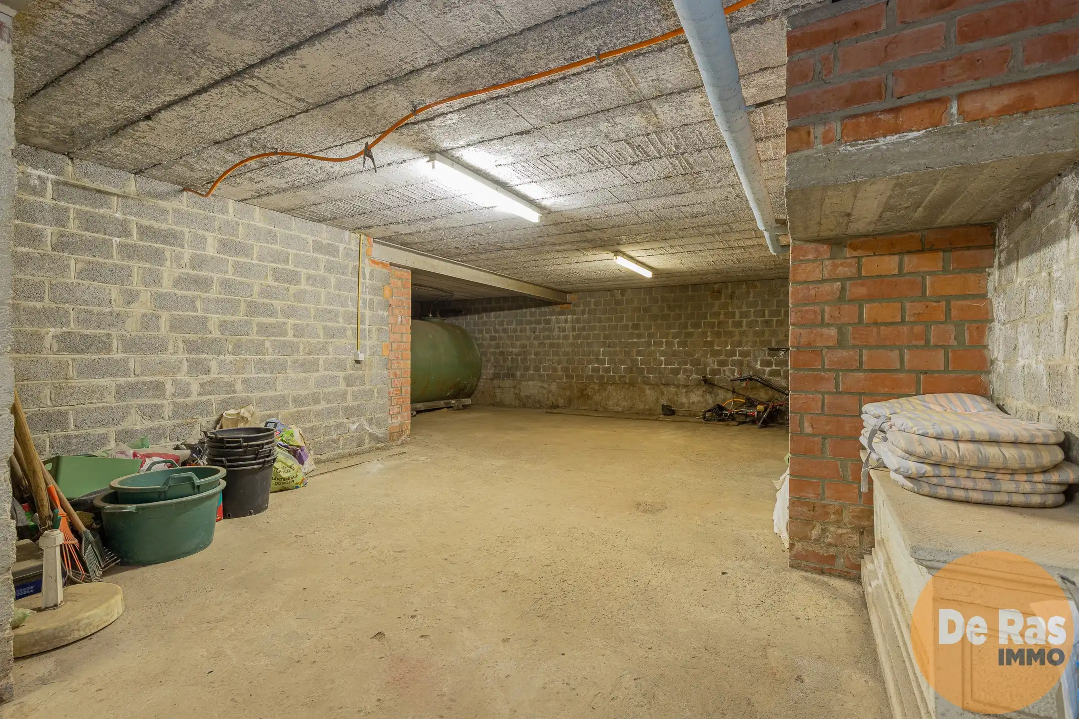VLIERZELE -Open bebouwing op 25are met ruime kelder & zolder foto 20