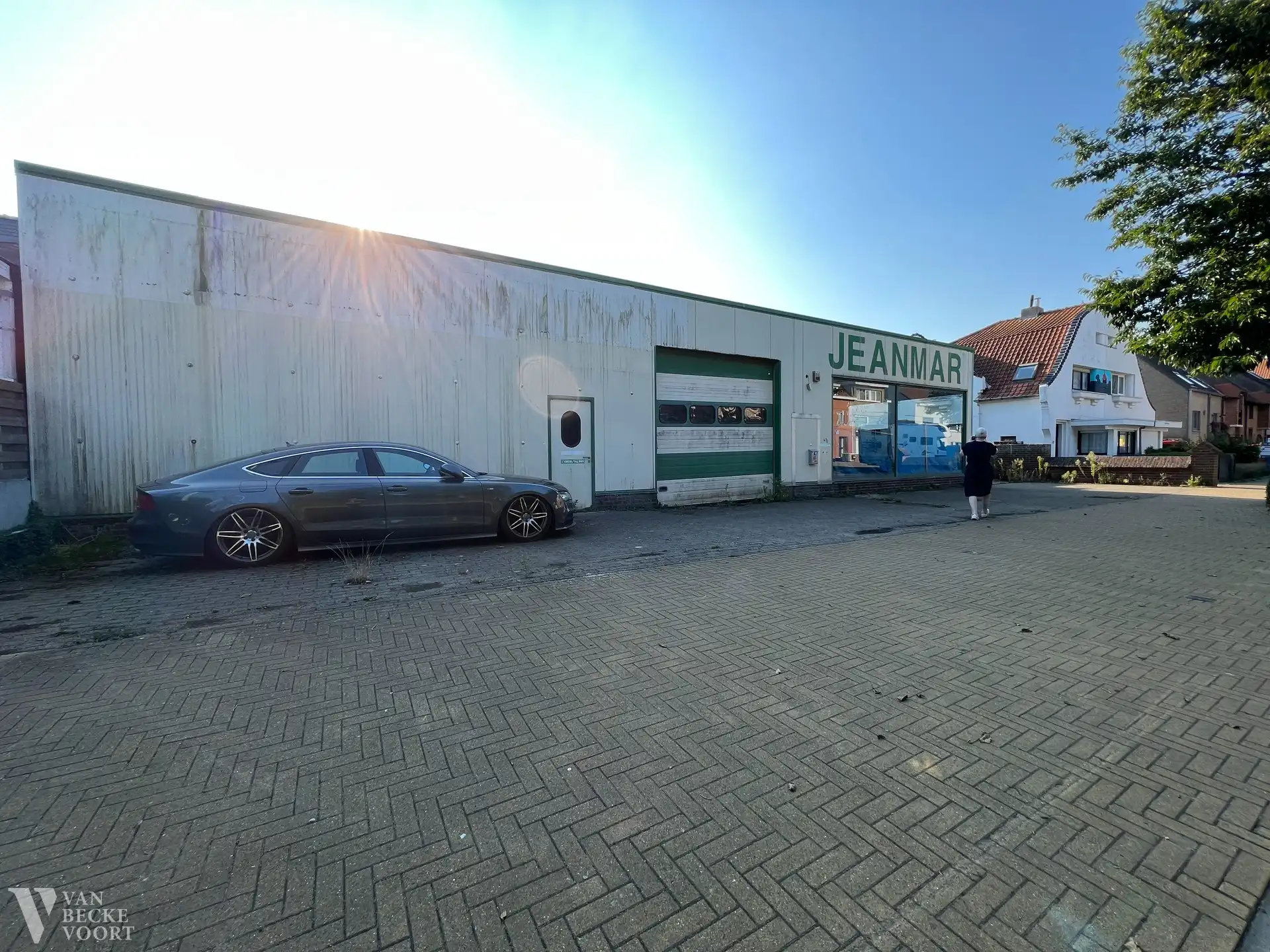 Commercieel te huur Zeelaan 47 - 8400 Oostende