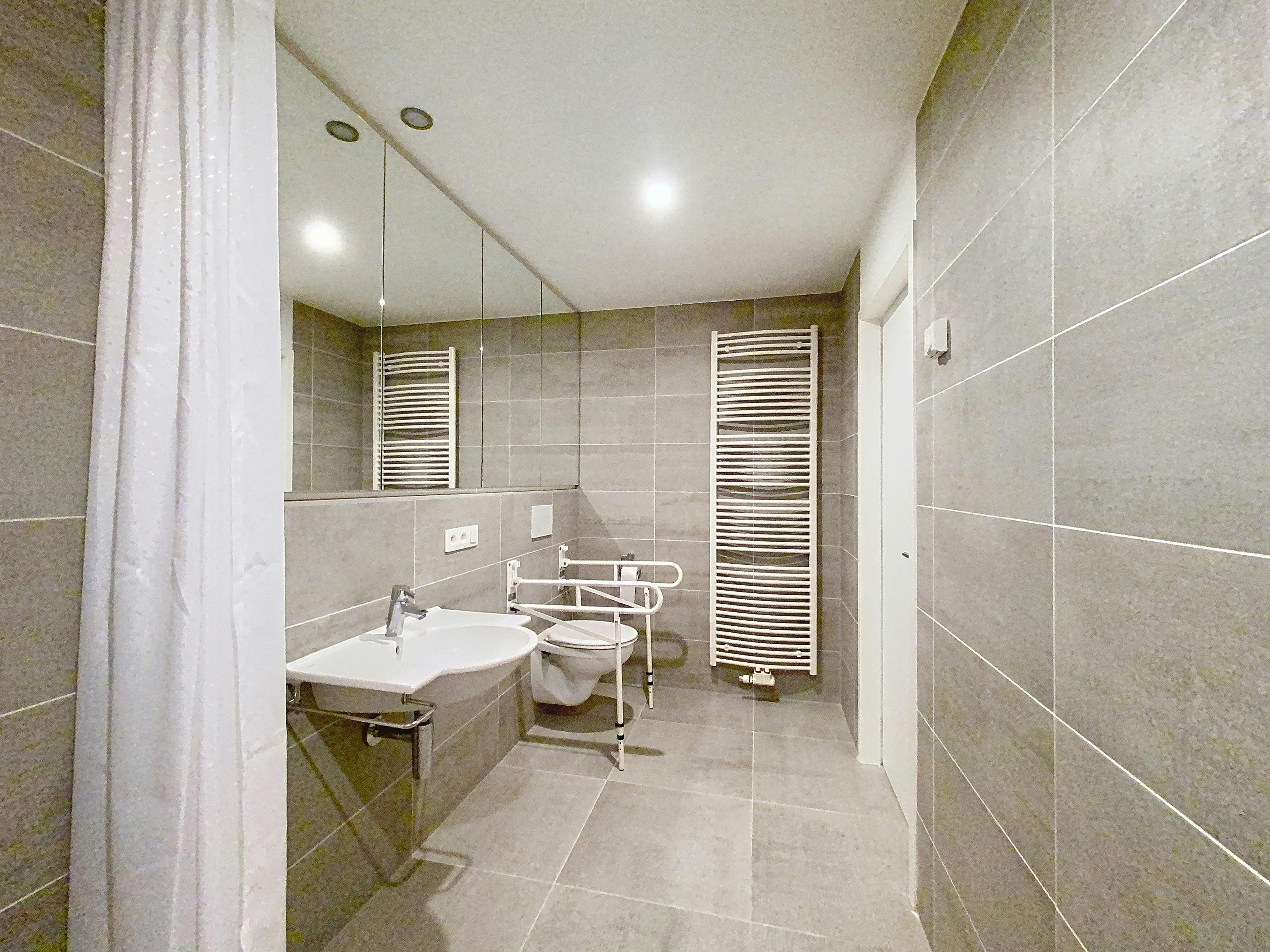 Gelijkvloers serviceflat met uniek zicht in hartje Deinze foto 11