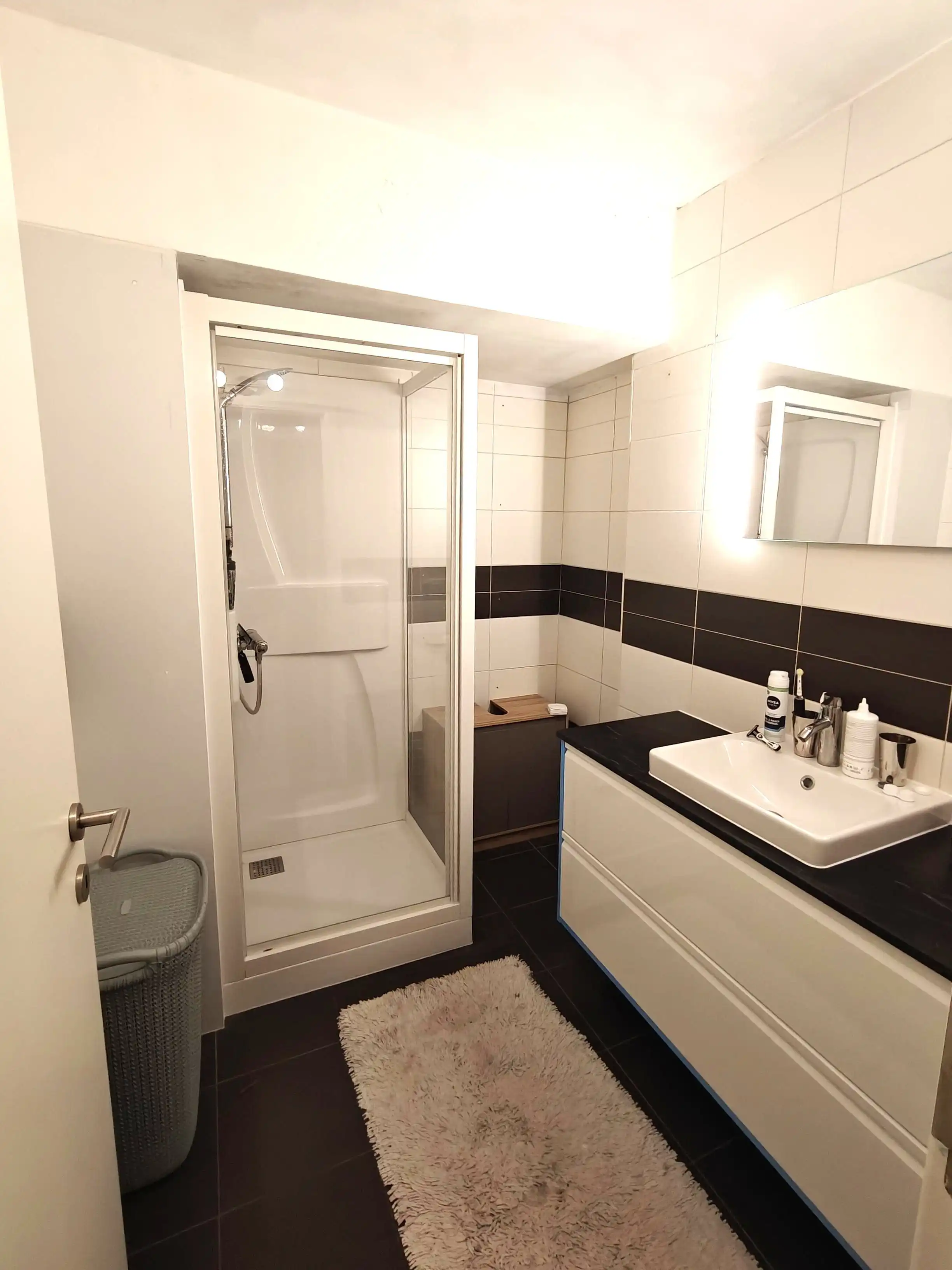 Handelspand met woonst (2-SLPK appartement) ! Hartje Oostende! foto 15