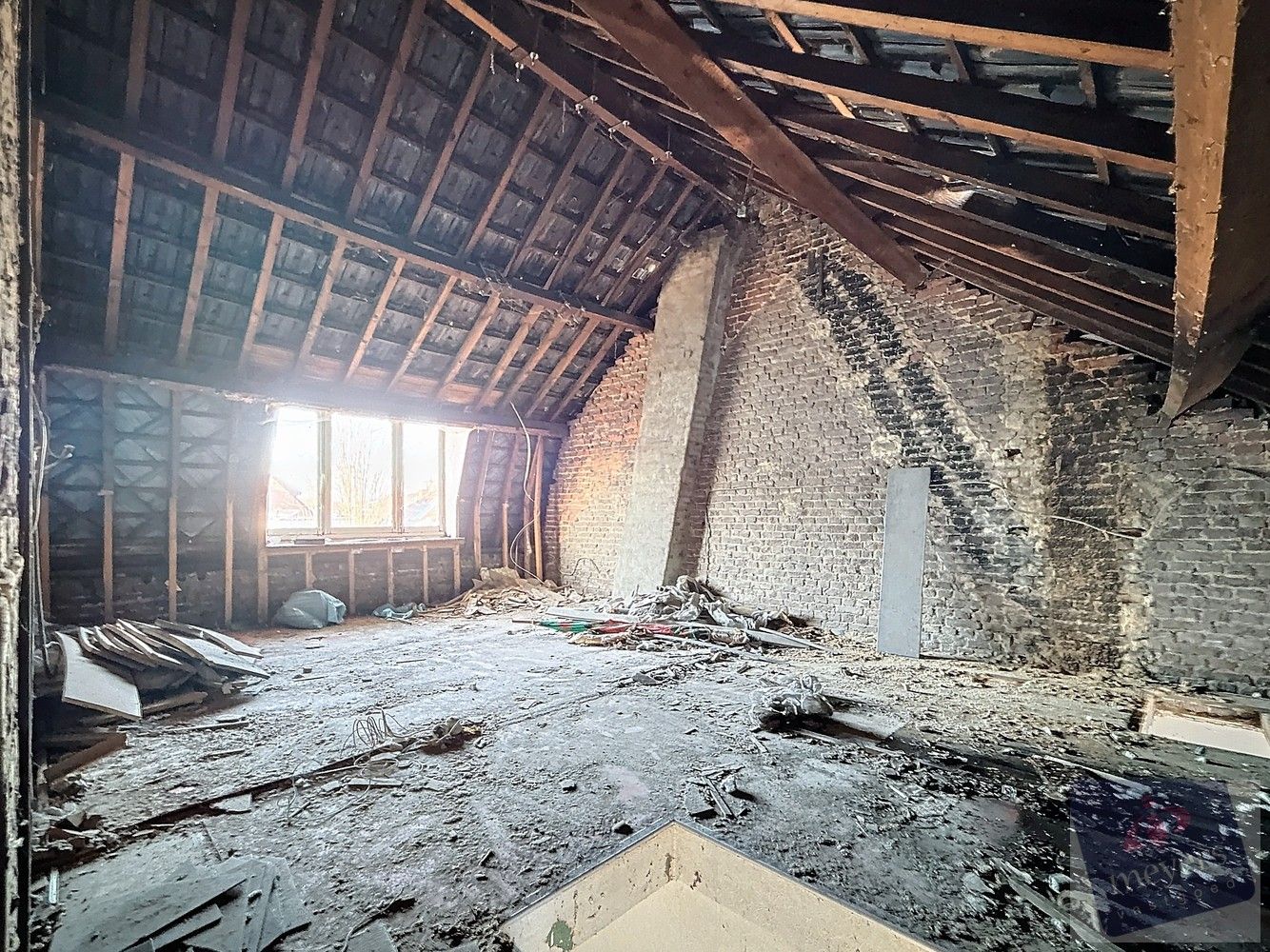 Te renoveren woning met goedgekeurde plannen in hartje Hasselt foto 16