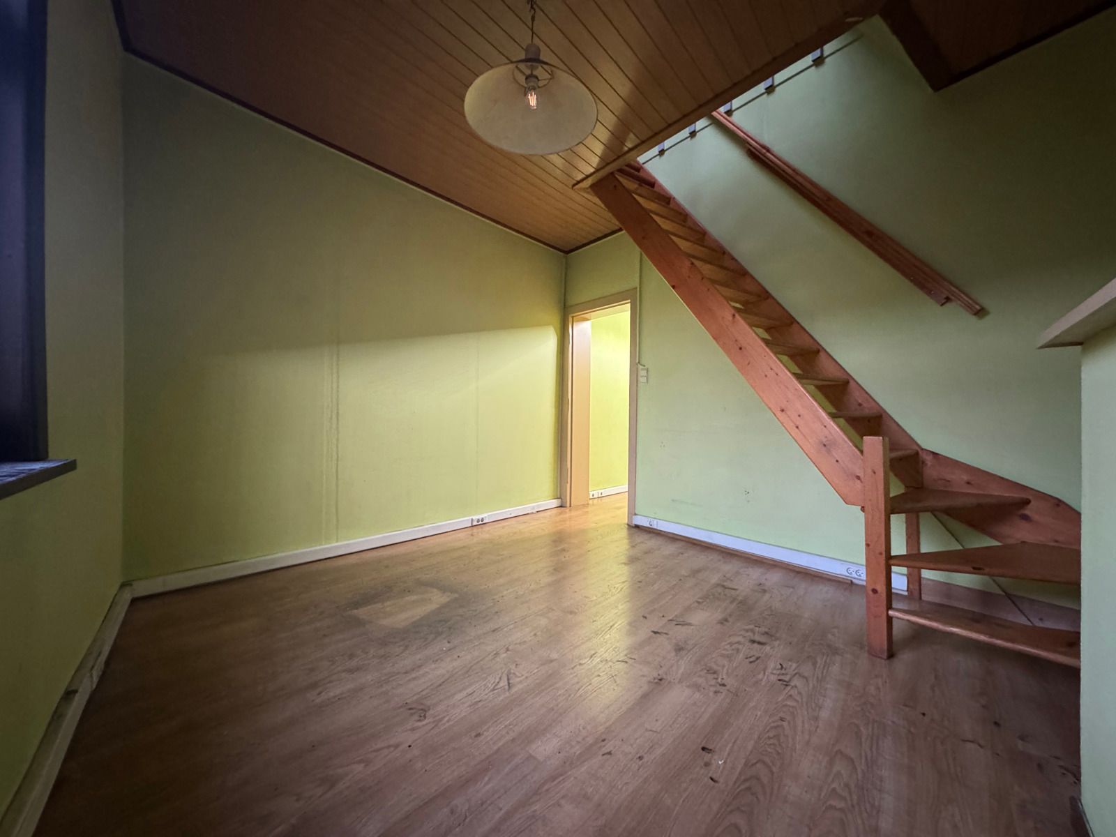 Te koop: te renoveren rijwoning in centrum Aalst foto 17