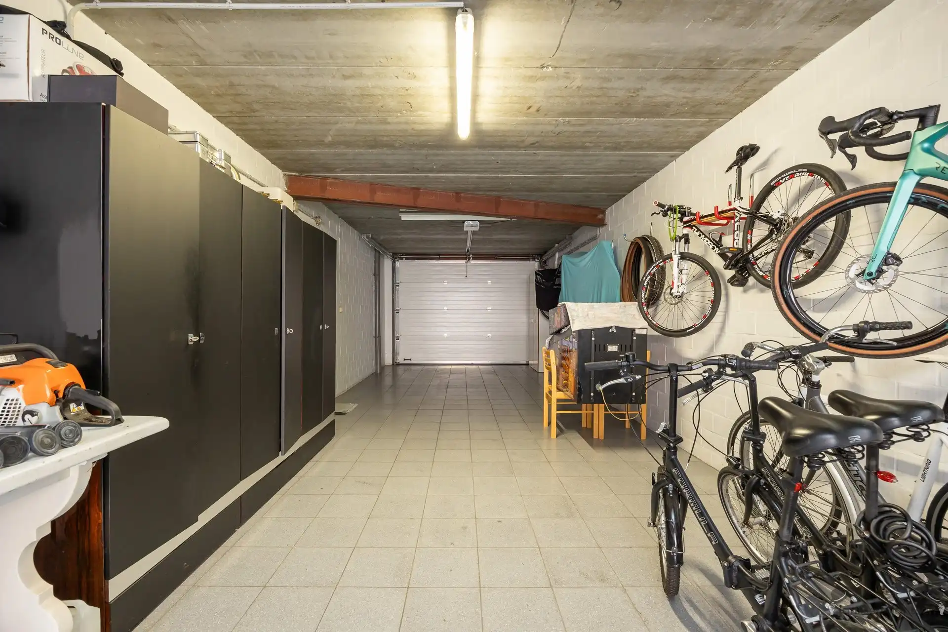 Ruime woonst met tuin en terras foto 4