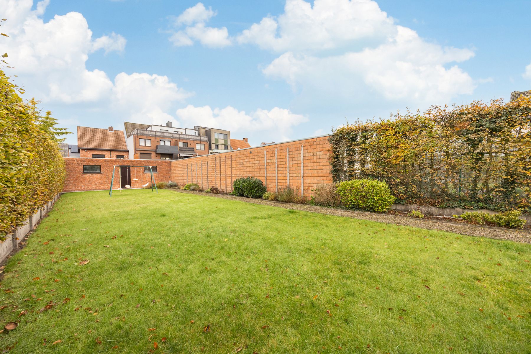 Verzorgde woning op toplocatie op 652m2 foto 2