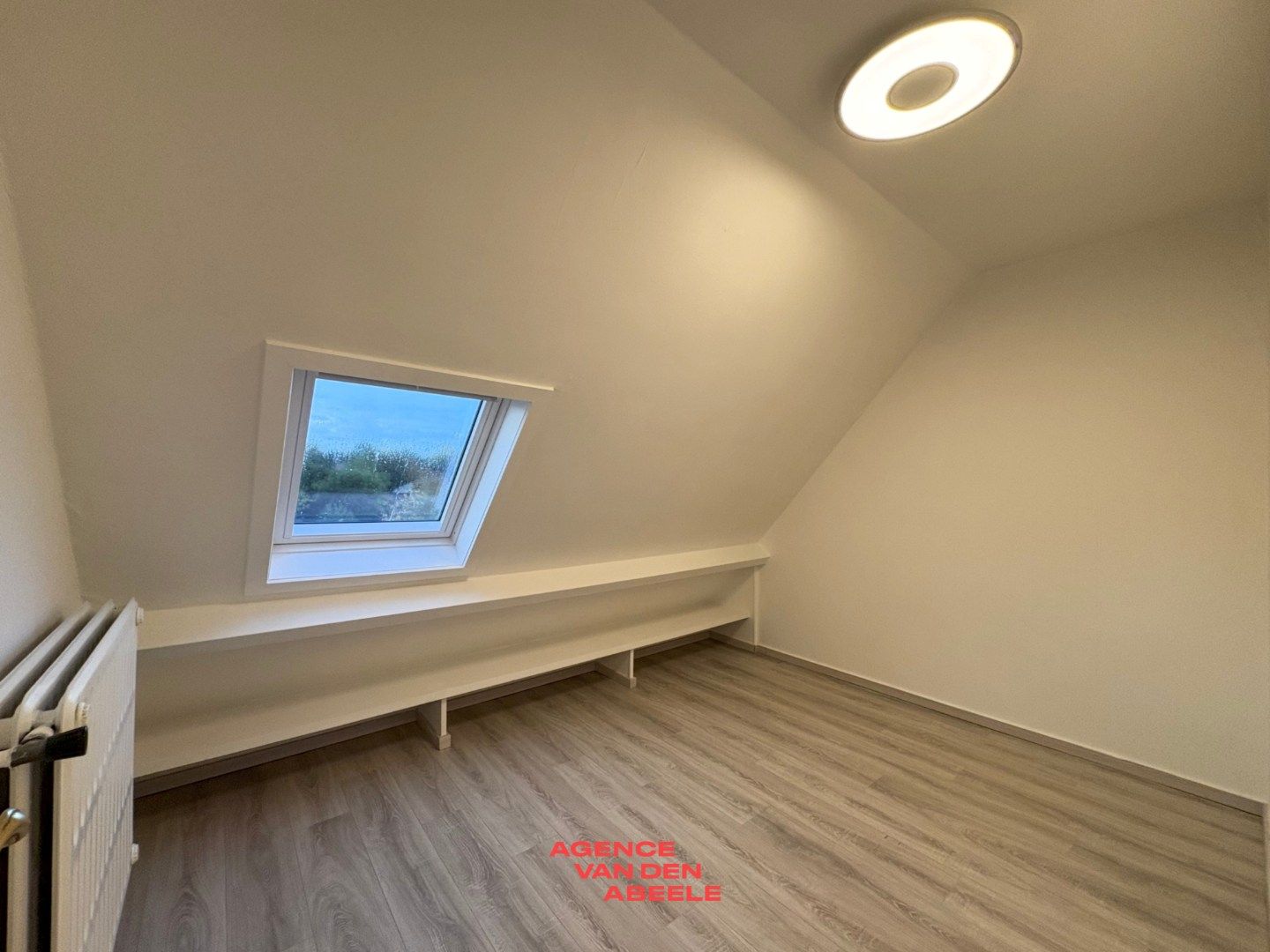 Gerenoveerd dakappartement foto 6